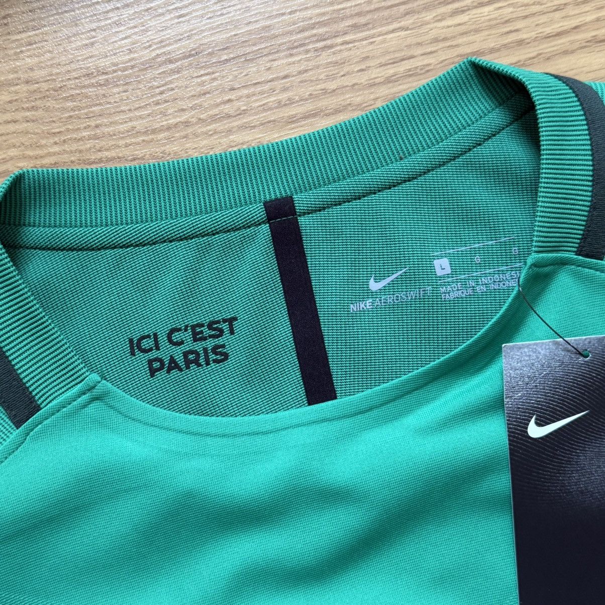 Nike PSG 2016 Nike Football Shirt Soccer Jersey NEW Size US L / EU 52-54 / 3 - 3 Thumbnail