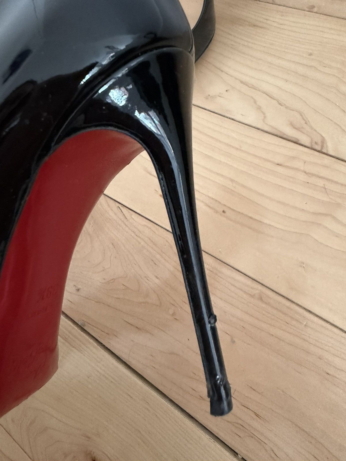 Christian Louboutin Christian Louboutin Size US 9.5 / IT 39.5 - 8 Thumbnail