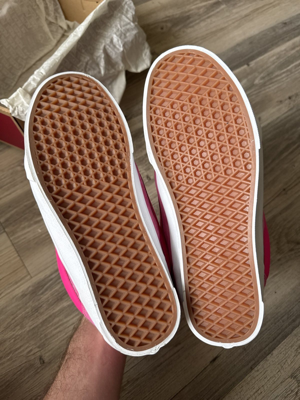 Vans Vans Knu Skool Nubuck Pink Glo Size US 11 / EU 44 - 3 Thumbnail