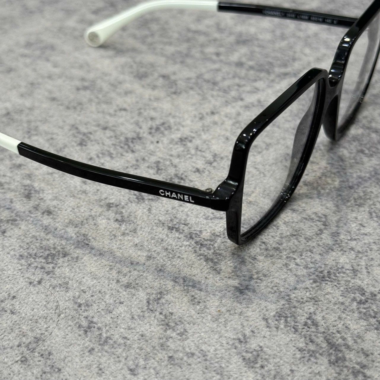 Chanel Chanel 0CH3448 1656 black white Size ONE SIZE - 2 Thumbnail