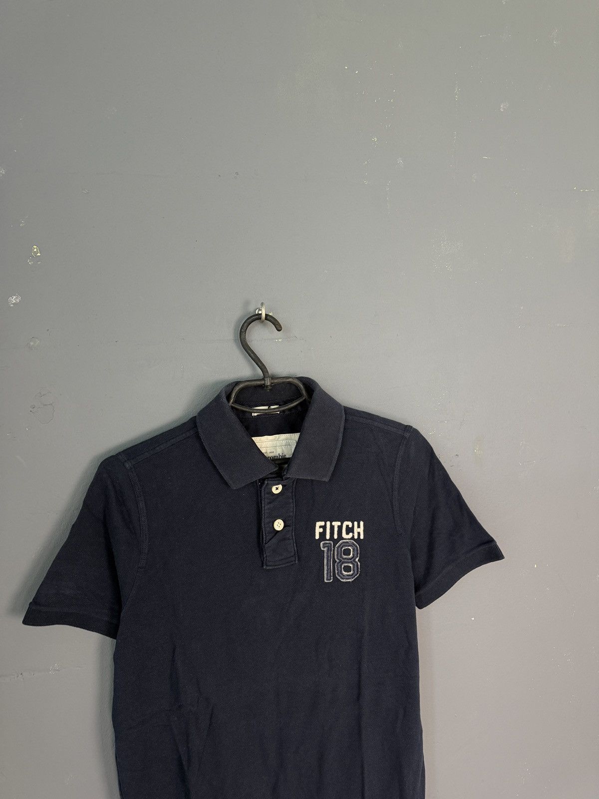 Abercrombie & Fitch Authentic Blue Graphic Tee Abercrombie and Fitch Size US M / EU 48-50 / 2 - 2 Thumbnail