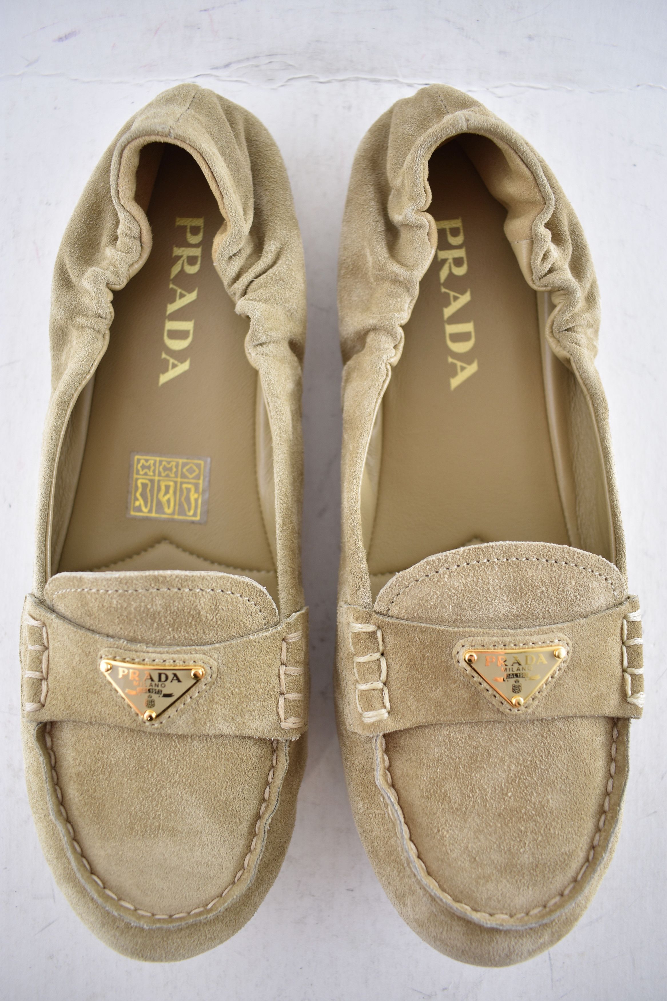 Prada Prada Ecru Beige Suede Logo Scrunch Loafer Moccasin Flat 38 Size US 8 / IT 38 - 12 Thumbnail