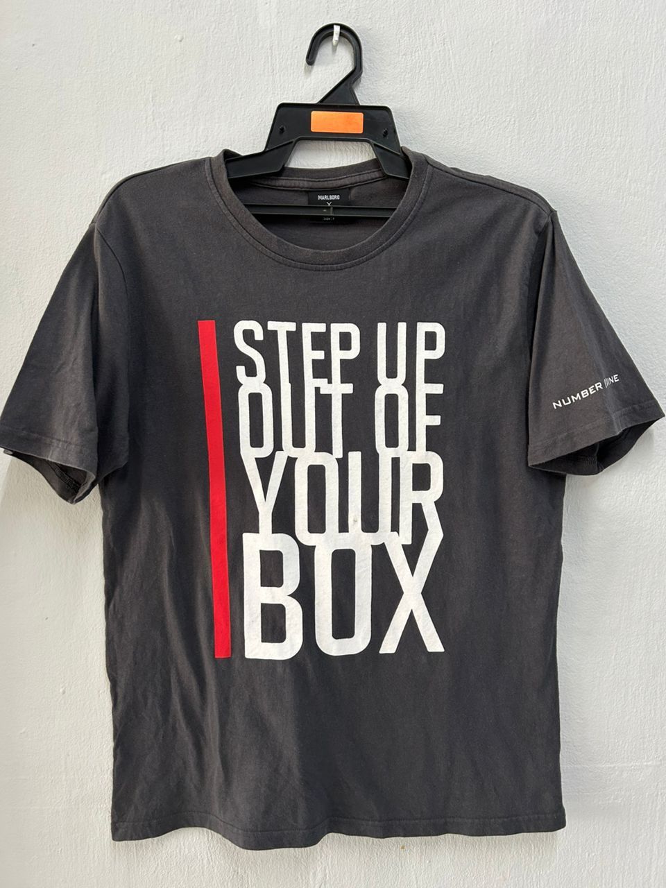Marlboro Number (N)ine Marlboro Step Up Out Of Your Box Tshirt Size US L / EU 52-54 / 3 - 1 Thumbnail