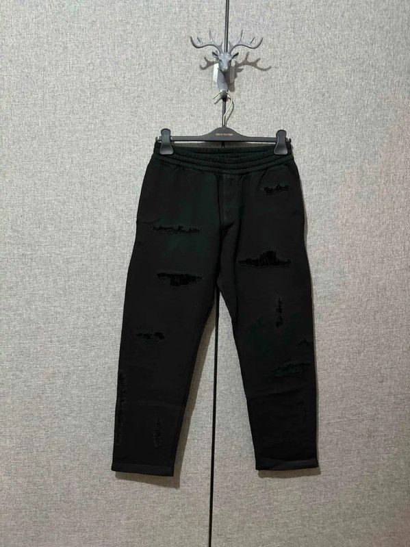 Alexander McQueen Alexander McQueen Black Cotton Distressed Casual Pants 0089 Size US 27 - 1 Thumbnail