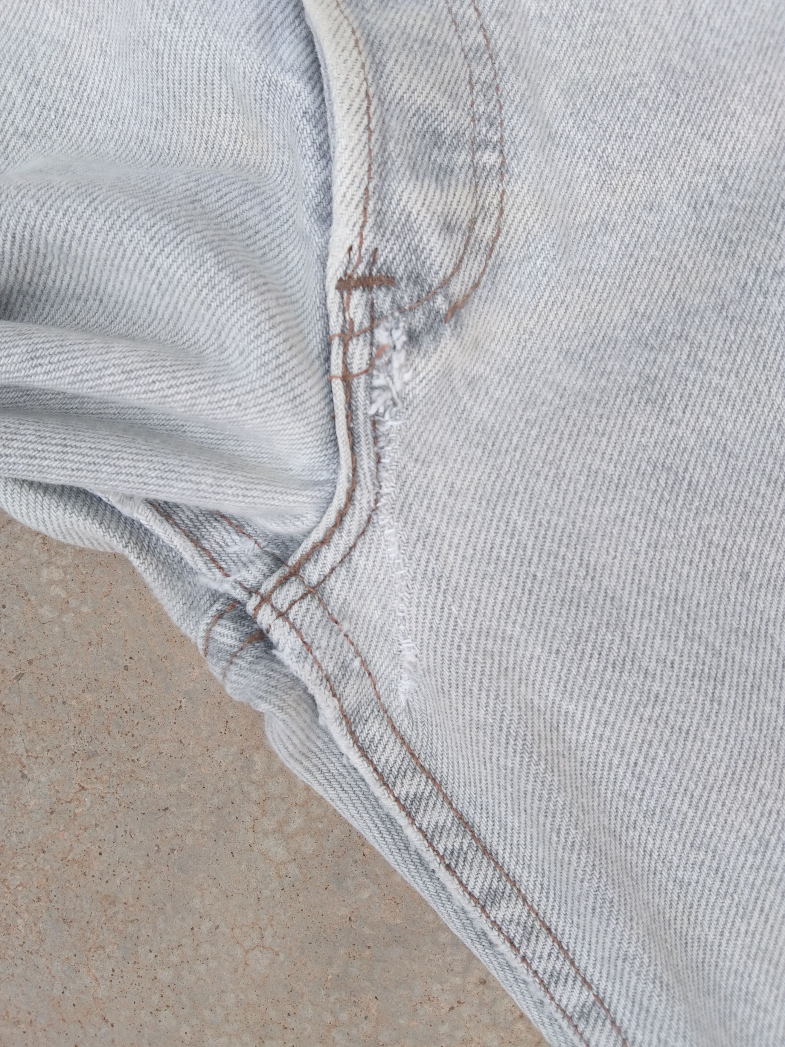 Levi's × Vintage 90s Vintage Levis 501 Made In USA Distressed Jeans 34x31 Size US 34 / EU 50 - 6 Thumbnail