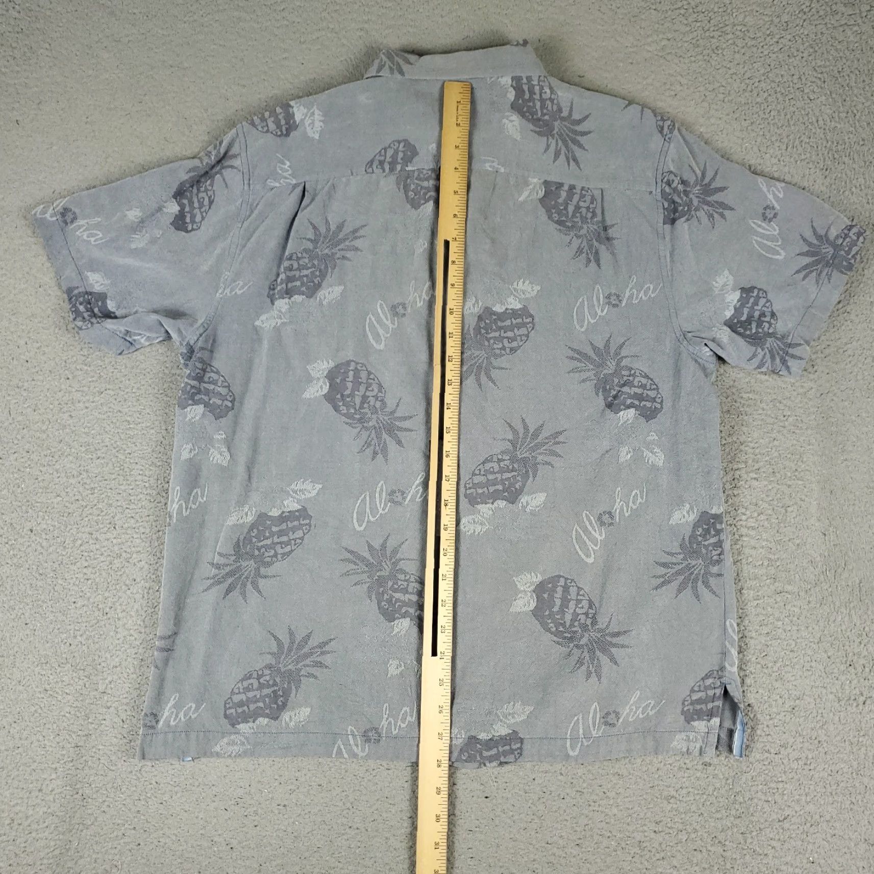 Tommy Bahama Tommy Bahama Shirt Mens L Gray/Blue Silk Blend Hawaiian Button Up Dress Casual Workwear Button-Up Collared Short Sleeve Navy Blue Size US L / EU 52-54 / 3 - 4 Thumbnail