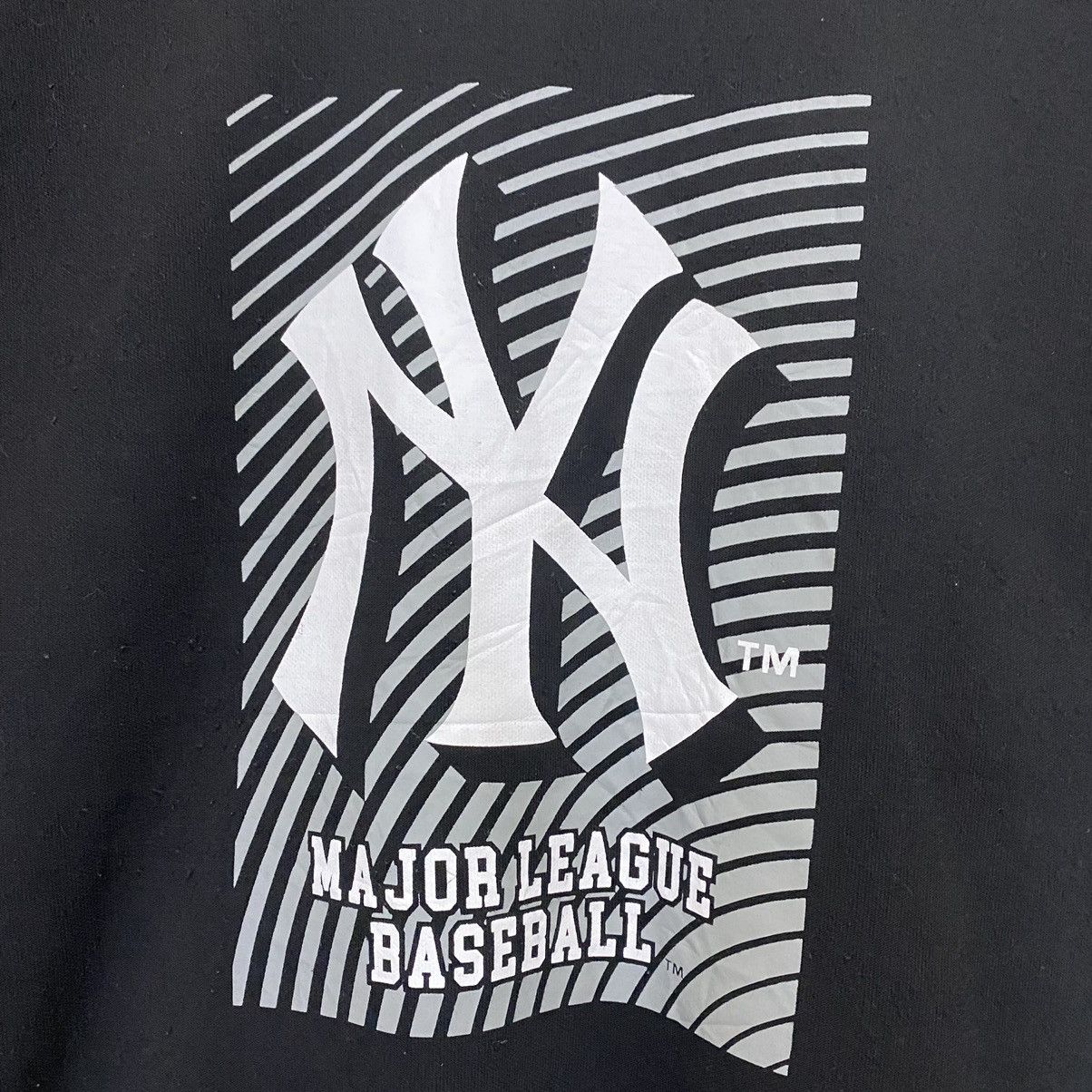 MLB MLB!! New York Yankees Big Logo Crewneck Sweatshirt Size US M / EU 48-50 / 2 - 5 Thumbnail