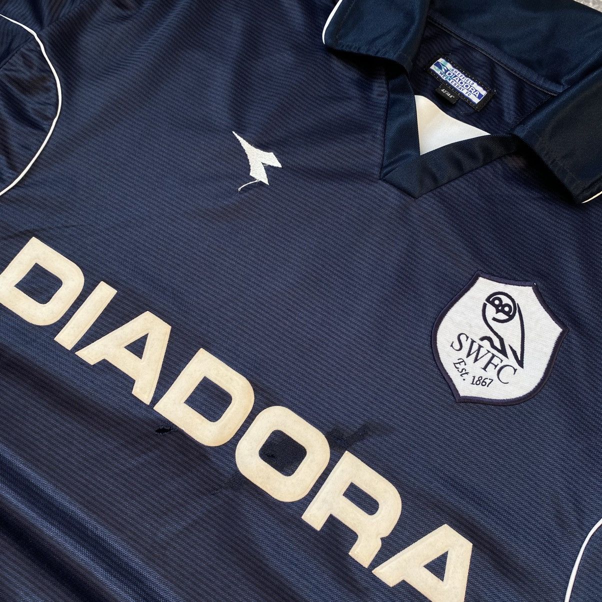 Diadora Vintage Diadora Sheffield Wednesday 2002/3 rare jersey Size US XL / EU 56 / 4 - 3 Thumbnail