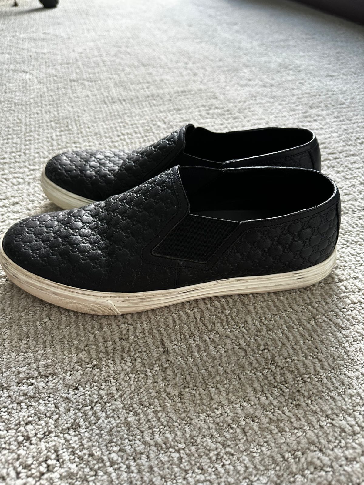 Gucci Gucci Signature Slip-On Black Size US 10.5 EU 44 Size US 10.5 / EU 43-44 - 3 Thumbnail