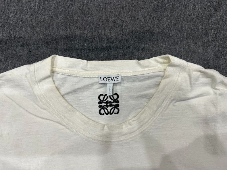 Loewe loewe white short sleeves 2504-Nextarrow Size US L / EU 52-54 / 3 - 4 Thumbnail