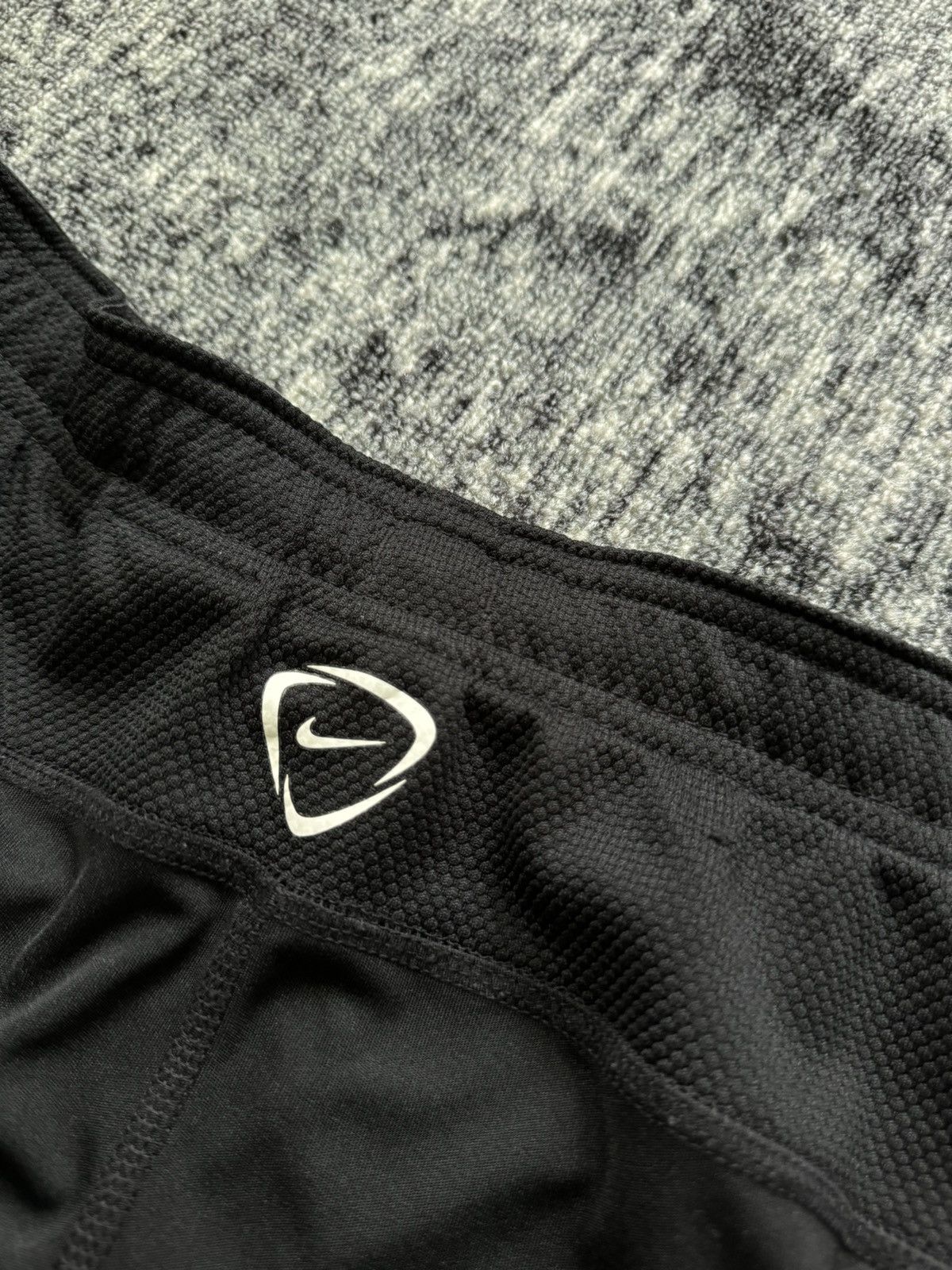 Nike × Vintage Vintage Vike Football Shorts Dri-fit Swoosh Black Y2K 90s Size US 32 / EU 48 - 7 Thumbnail