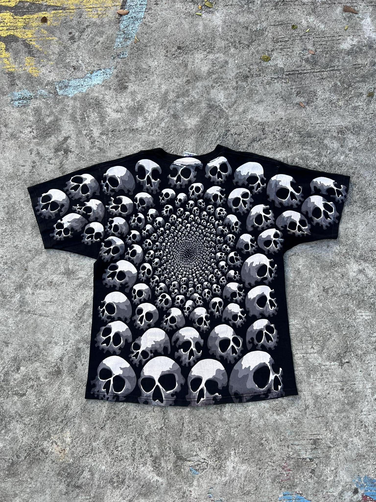 Liquid Blue Vintage 1992 Liquid Blue Chris Finkerton Overprint Skull Size US L / EU 52-54 / 3 - 2 Thumbnail