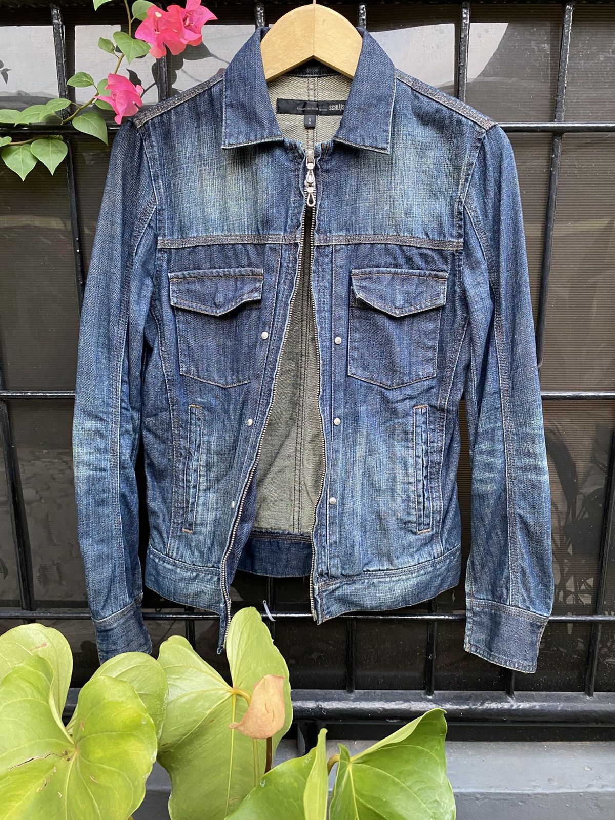 Le Grande Bleu (L.G.B.) 2000s Rare Schlussel Japan Denim Jacket Size US M / EU 48-50 / 2 - 1 Thumbnail