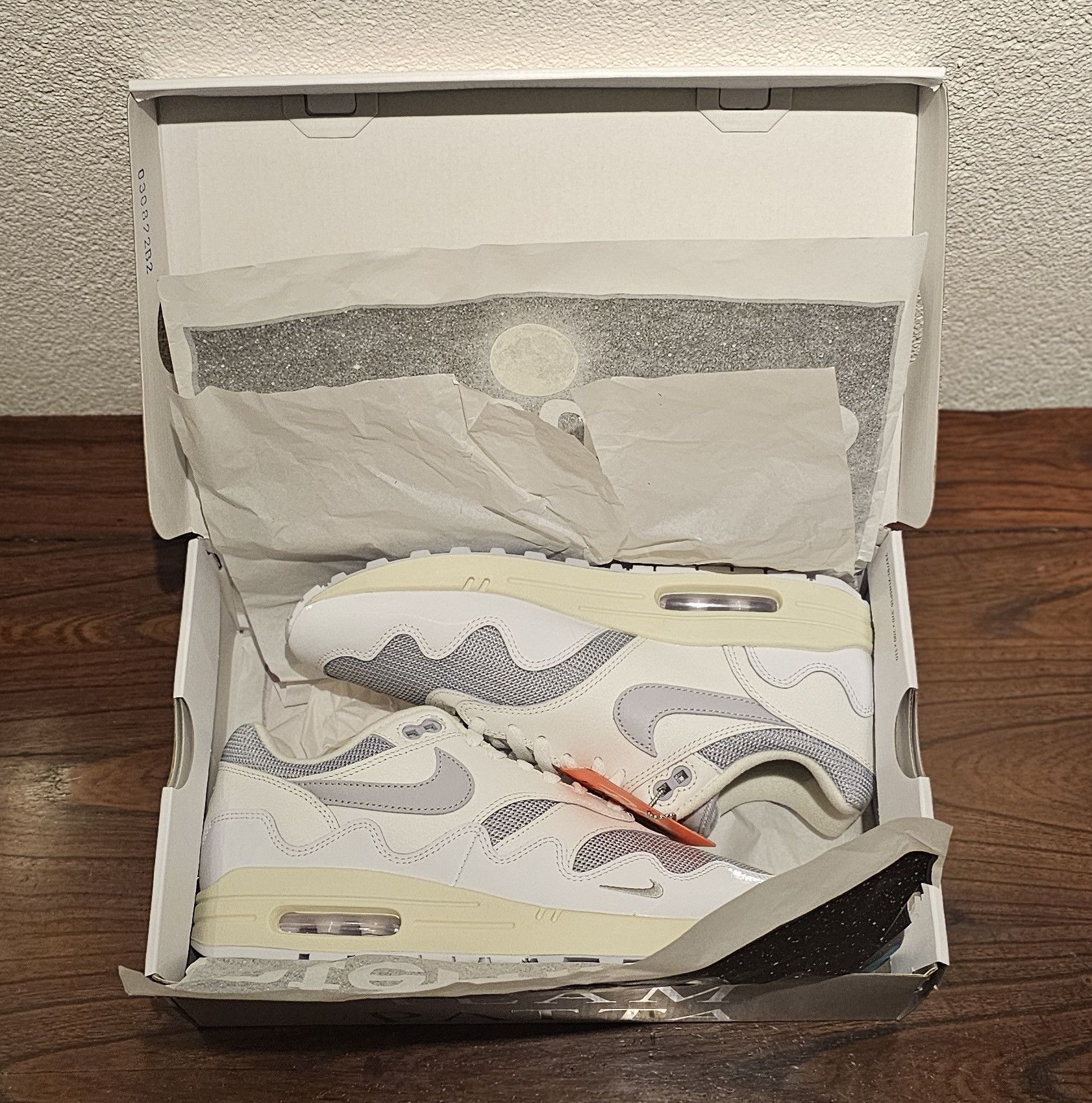 Nike × Patta Nike Air Max 1 Patta Waves White Silver Size US 9 / EU 42 - 4 Thumbnail