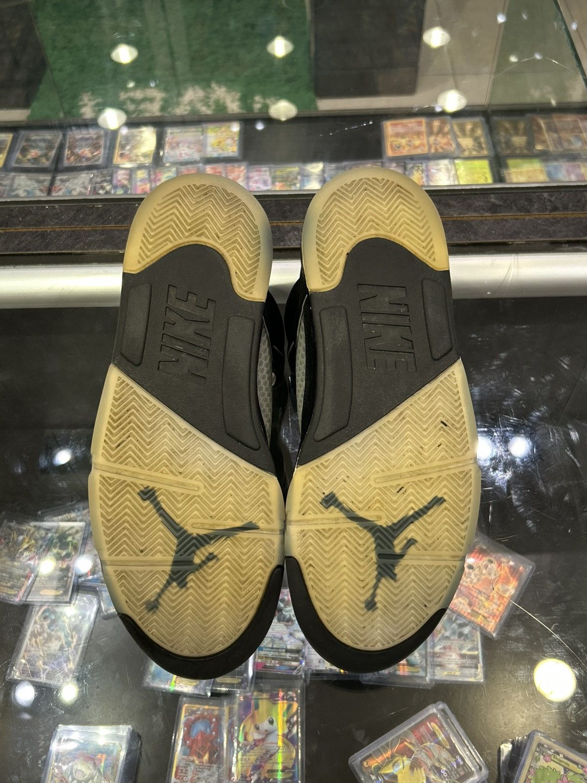 Jordan Brand Jordan 5 metallic reimagime Size US 12 / EU 45 - 10 Thumbnail