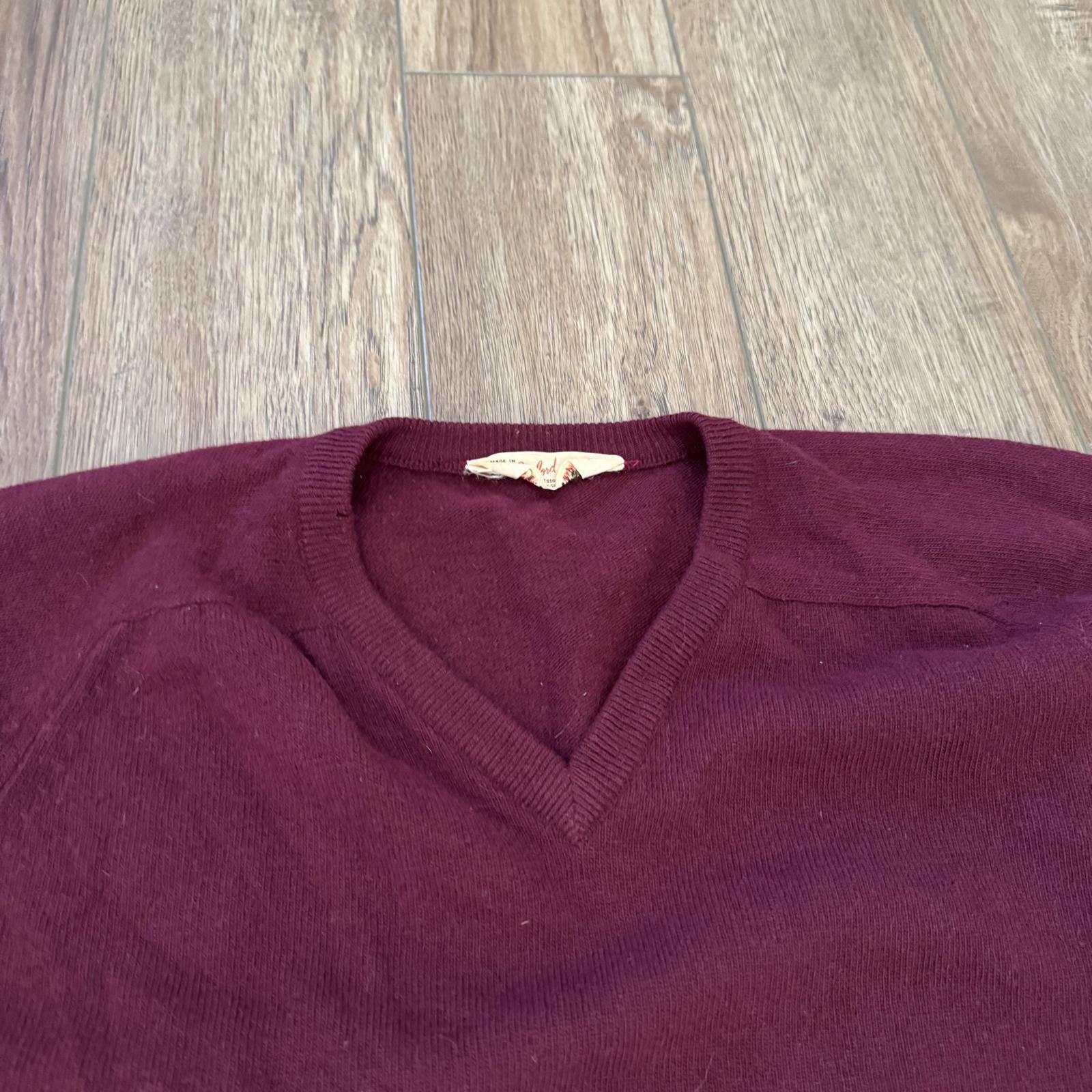 Other Vintage 60s Lambswool Knit V Neck Sweater Size US S / EU 44-46 / 1 - 2 Thumbnail