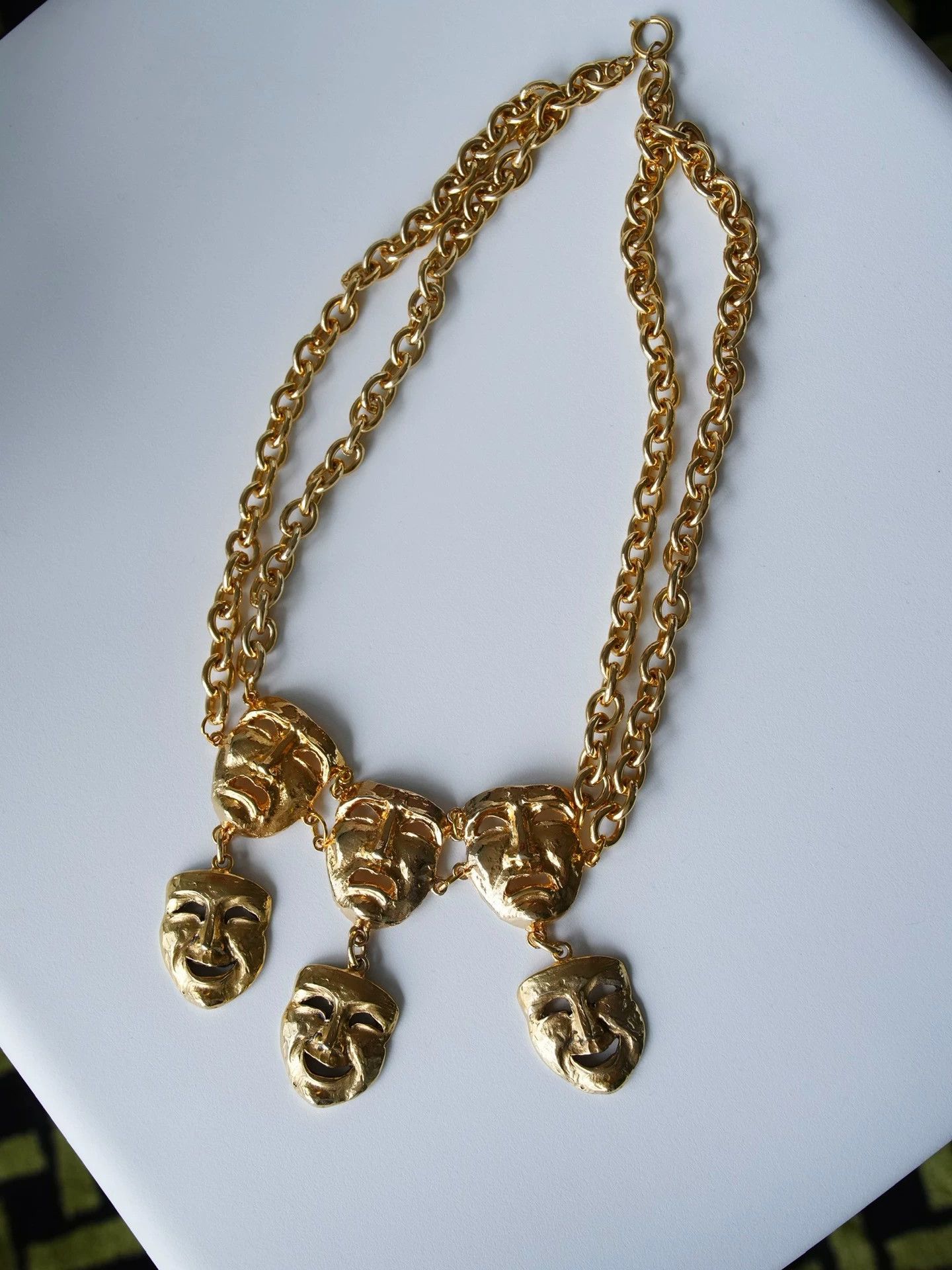 Moschino Moschino 90s Vtg Tragedy & Comedy Mask Necklace Size ONE SIZE - 8 Thumbnail