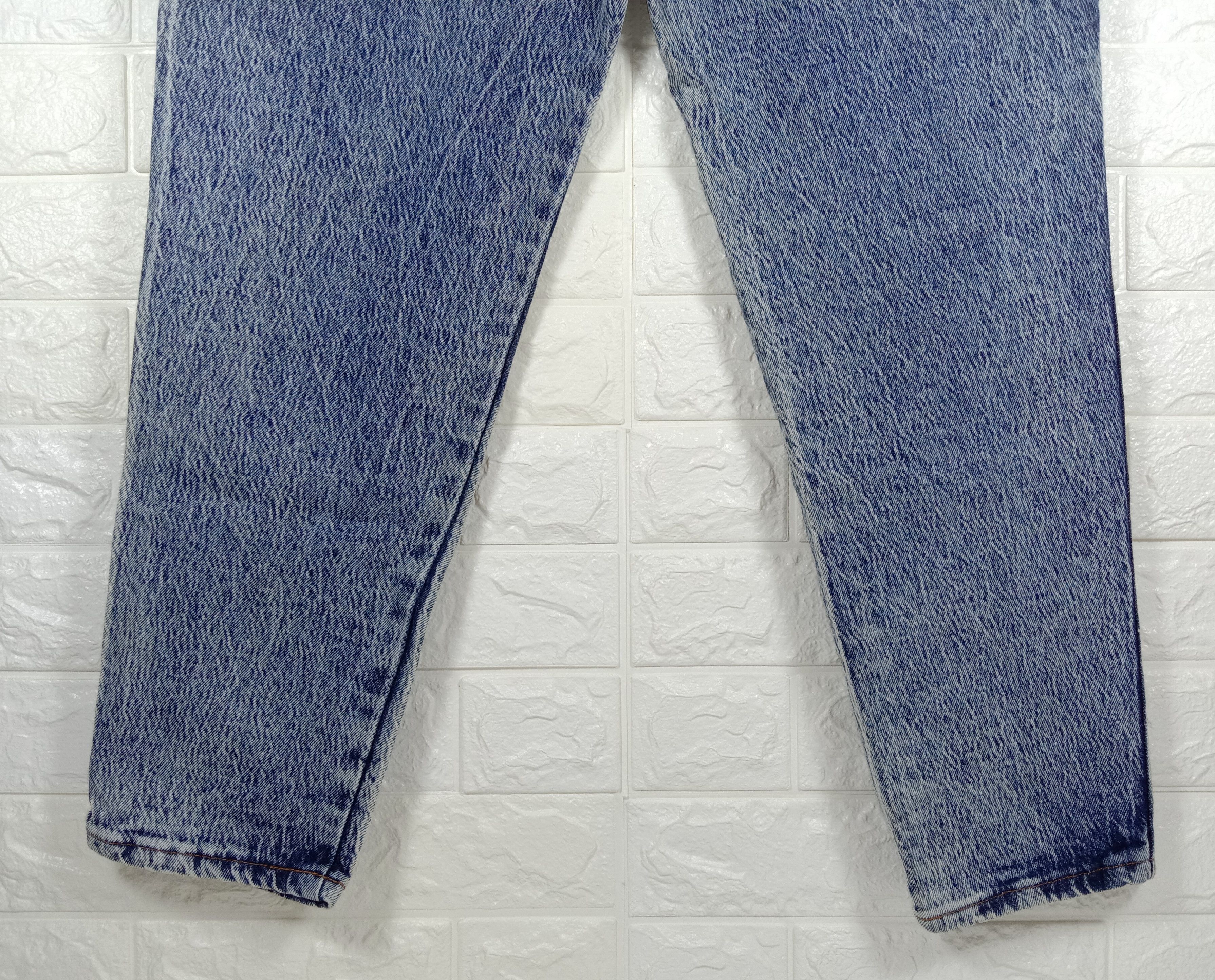 Vintage Vintage 90s CHIC Stone Wash Retro Jeans Size 33" - 4 Thumbnail