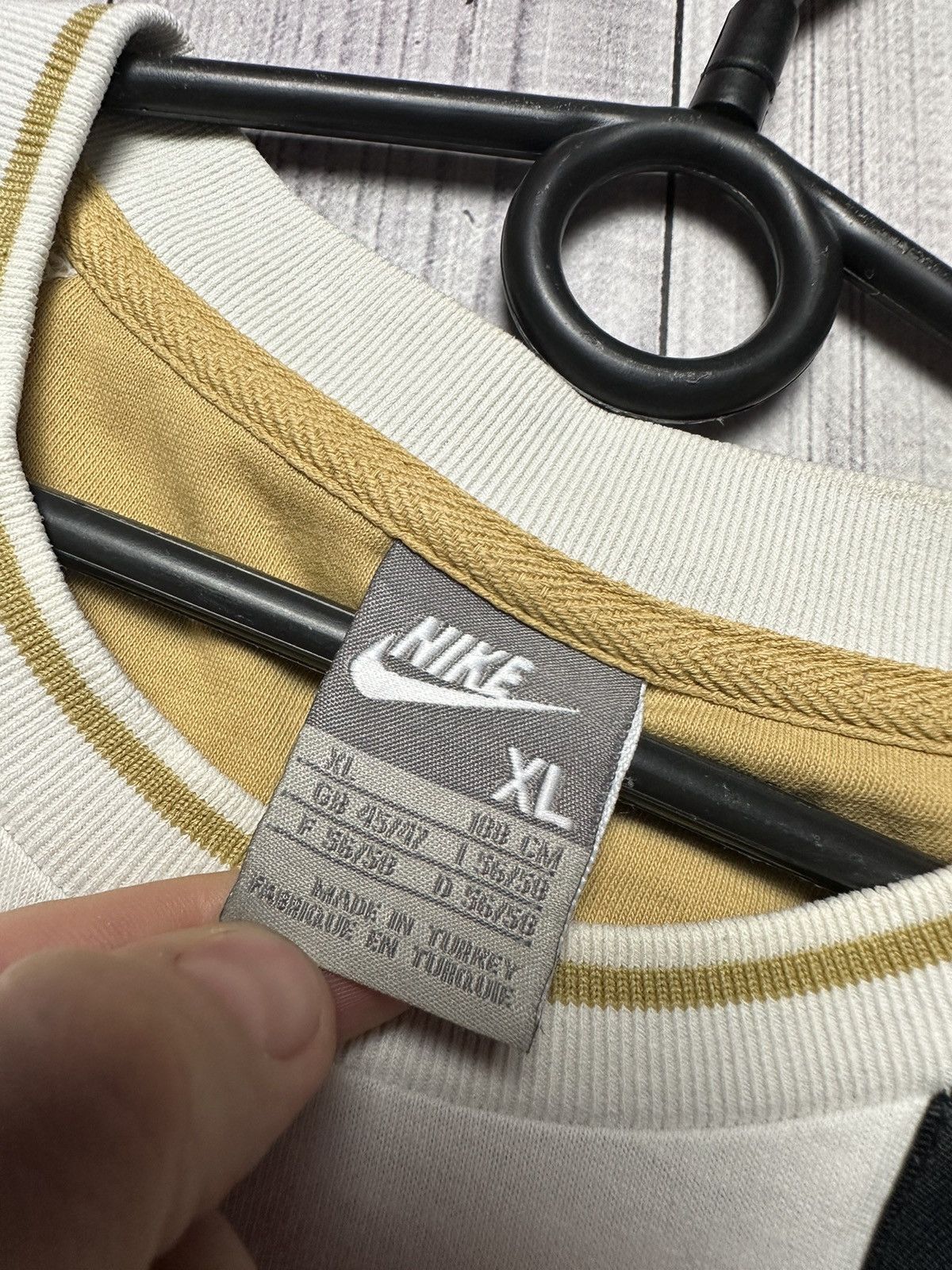 Nike × Vintage Vintage Nike Juventus soccer tee logo rare size Xl Size US XL / EU 56 / 4 - 4 Thumbnail