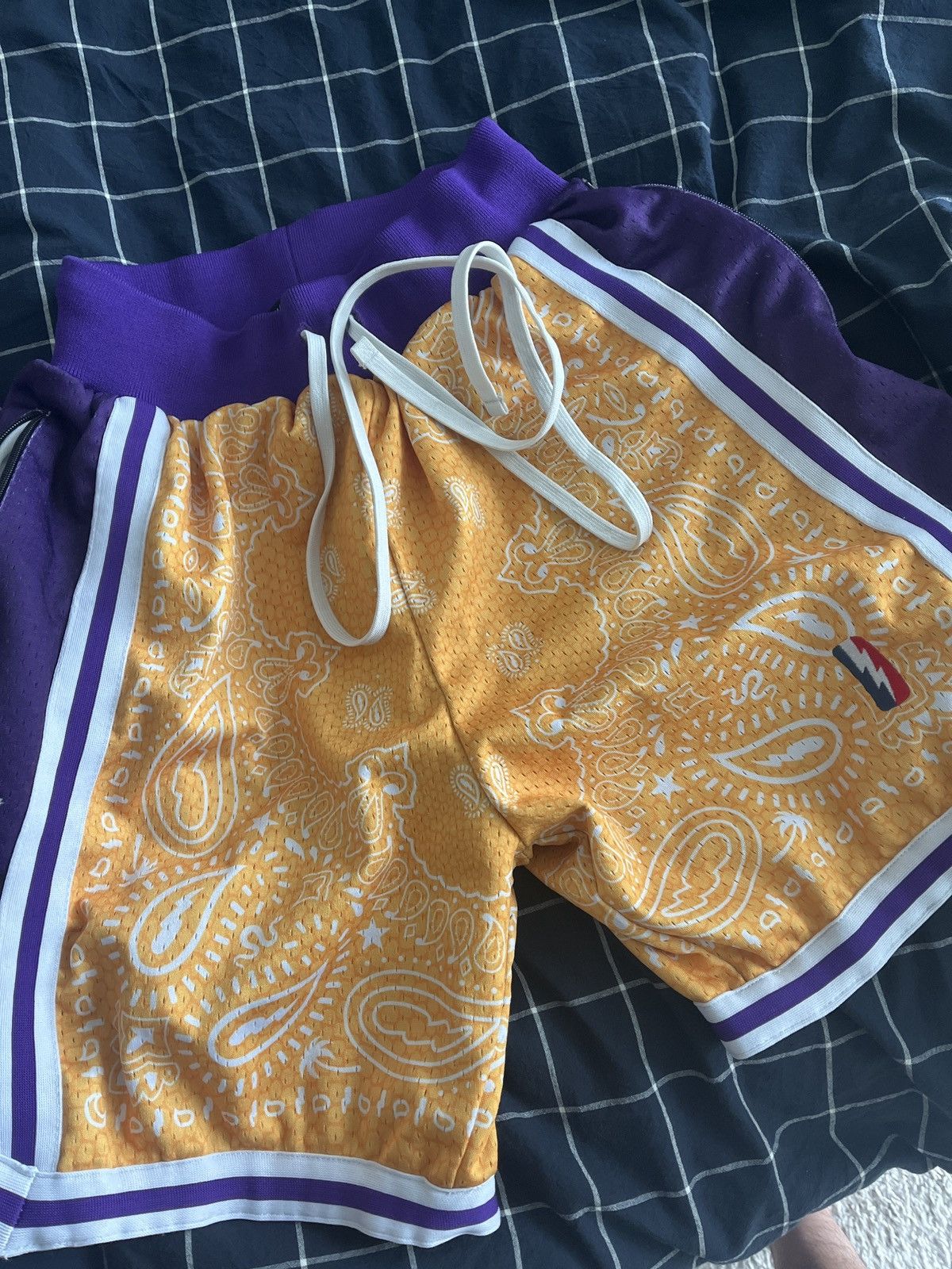 Collect and Select Collect and select laker shorts Size US 32 / EU 48 - 1 Thumbnail