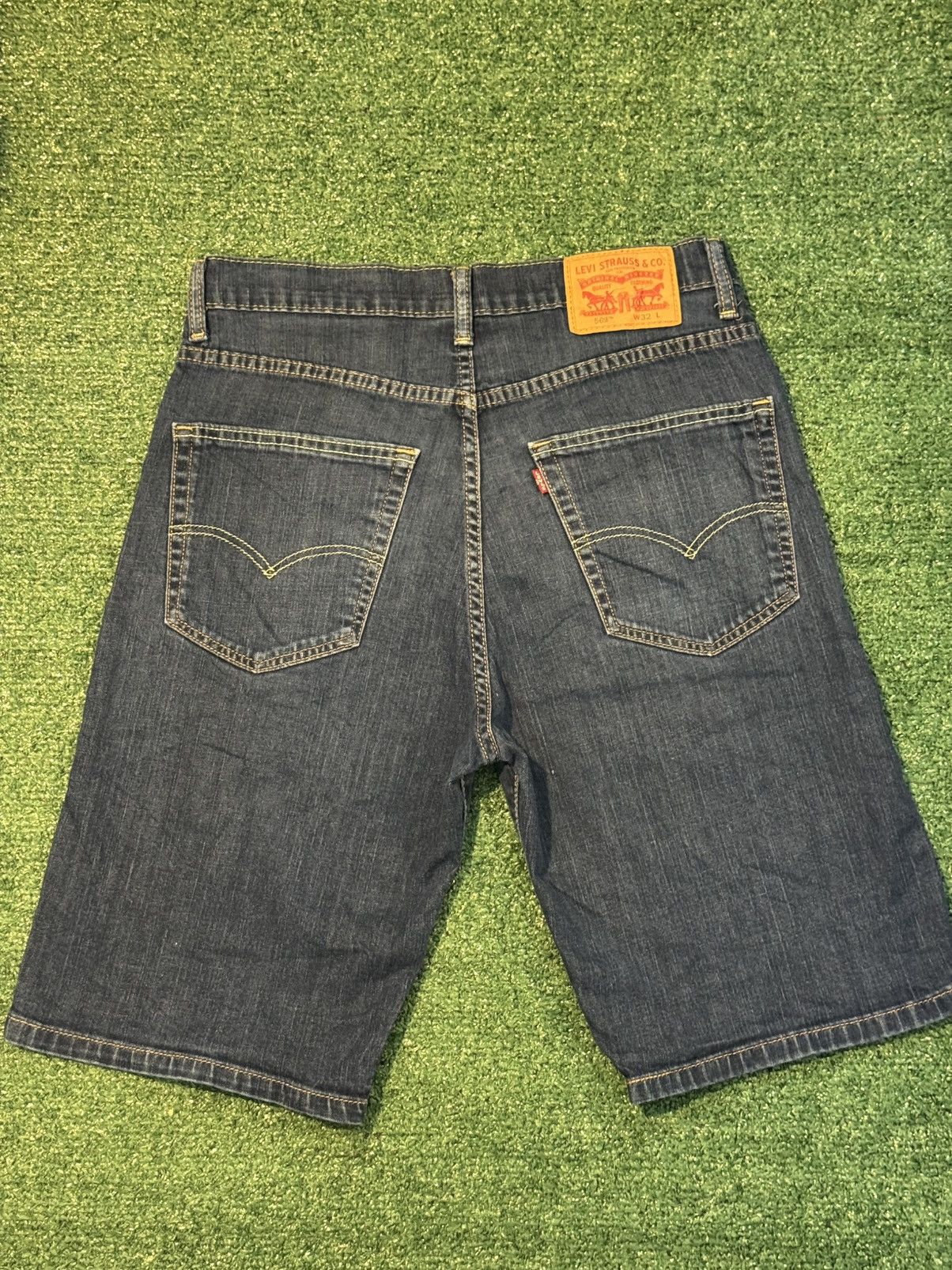 Levi's Vintage Clothing Y2K Era / Early 2000s Levi's 569 Loose Straight Denim Shorts Size US 32 / EU 48 - 7 Thumbnail