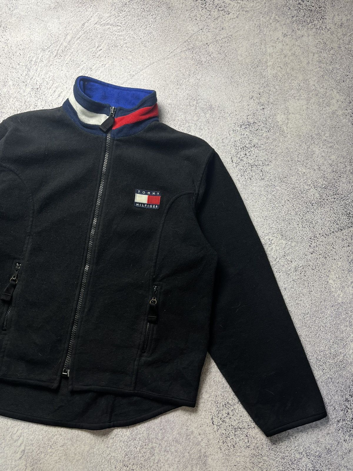 Other Vintage Tommy Hilfiger Fleece Jacket Big Logo Y2K Size US L / EU 52-54 / 3 - 7 Thumbnail