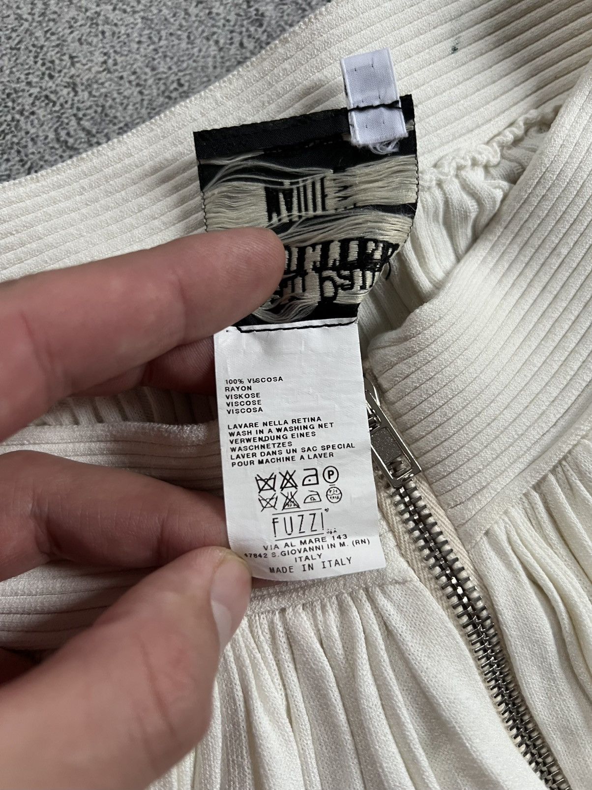 Jean Paul Gaultier Vintage Jean Paul Gaultier Maille Ruched Midi Skirt Nude XS Size 25" / US 0 / IT 36 - 8 Thumbnail