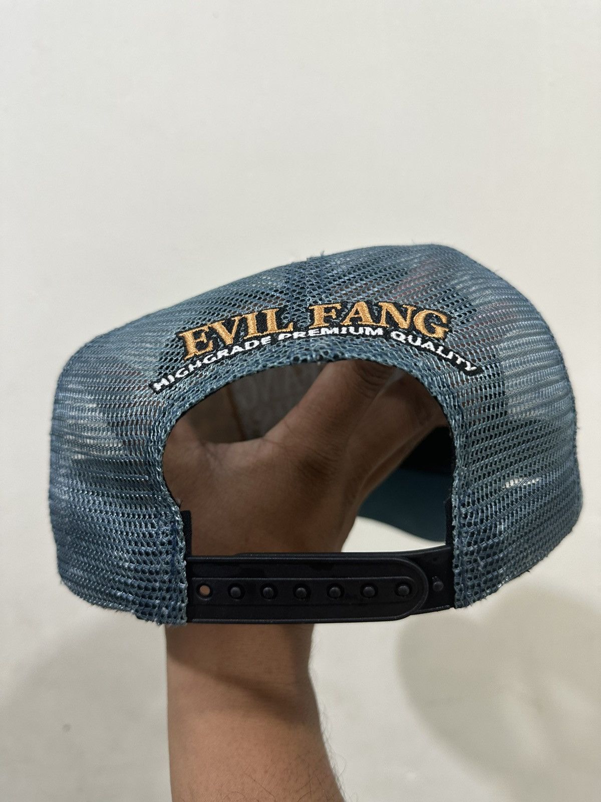 Harley Davidson VTG EVIL FANG MOTORS Full Embroid Trucker Hat Size ONE SIZE - 4 Thumbnail