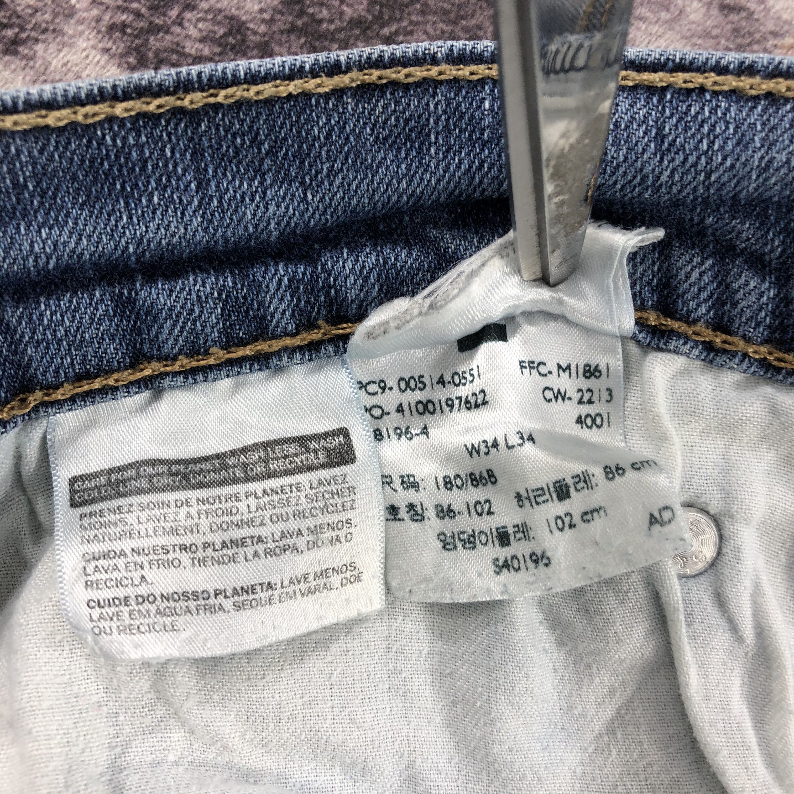 Levi's × Vintage Vintage Blue Wash Levis 514 Jeans-JM2548 Size US 33 - 14 Thumbnail