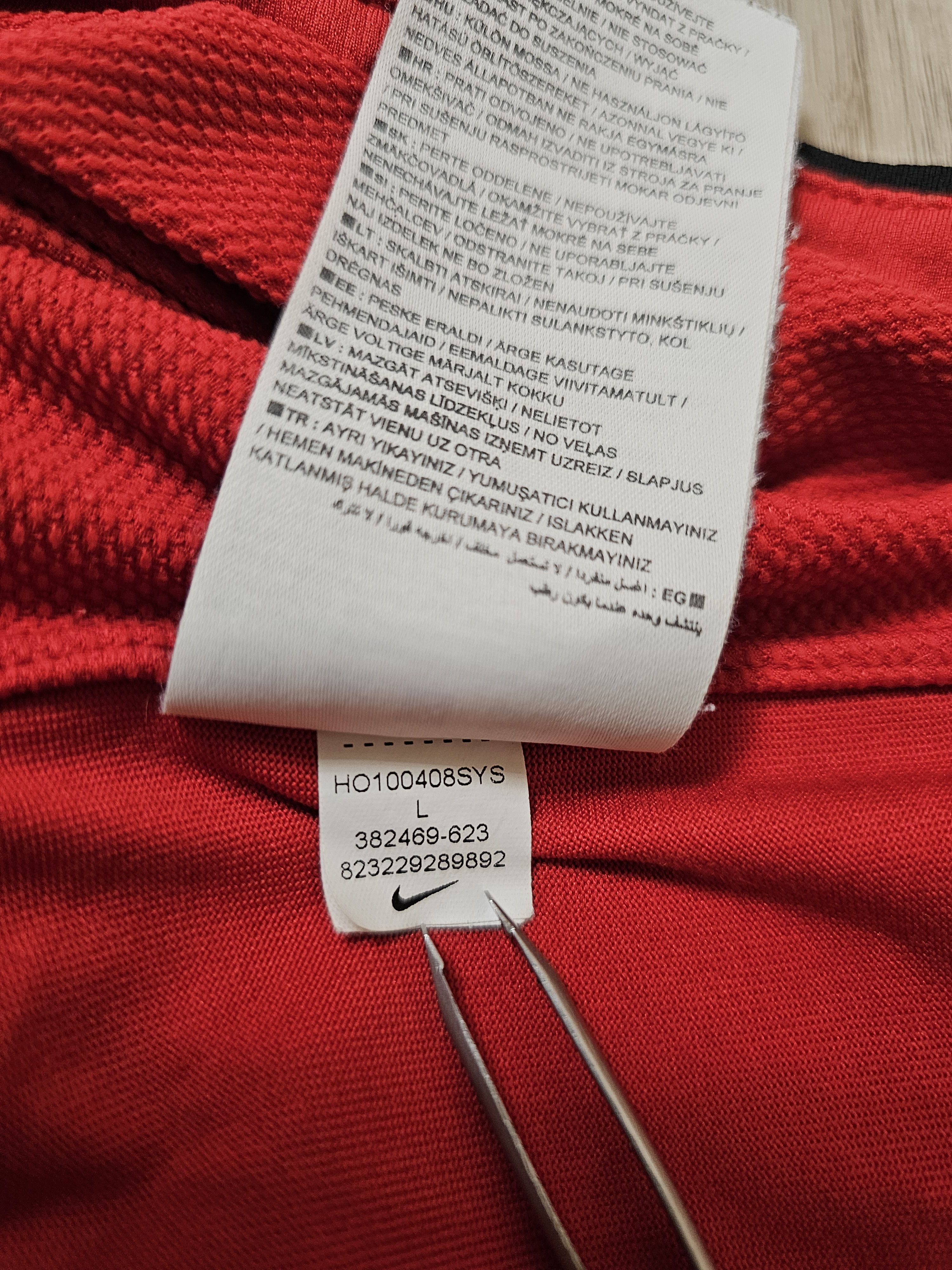 Nike MANCHESTER UNITED 2010 2011 HOME ROONEY FOOTBALL SOCCER Size US L / EU 52-54 / 3 - 12 Thumbnail