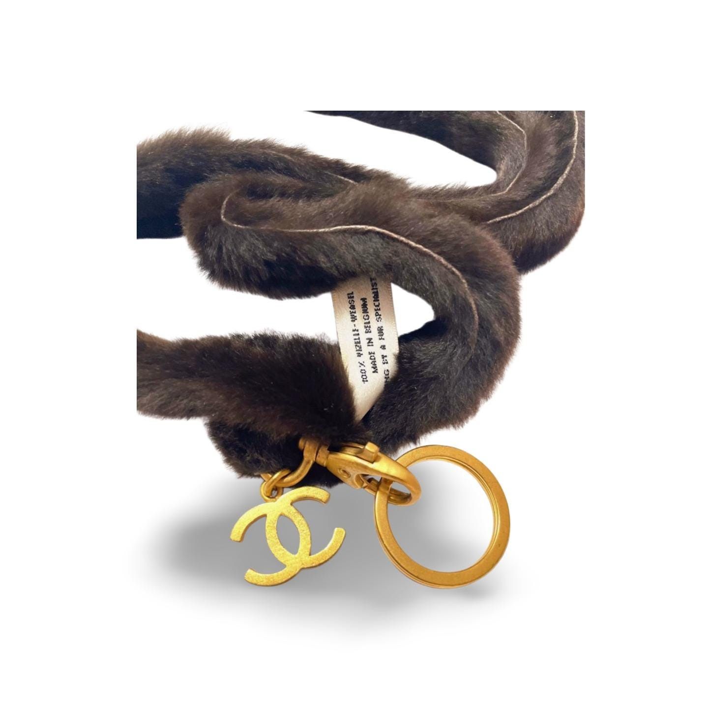 Chanel Vintage Chanel brown rabbit fur key strap, keyring with CC Size ONE SIZE - 6 Thumbnail