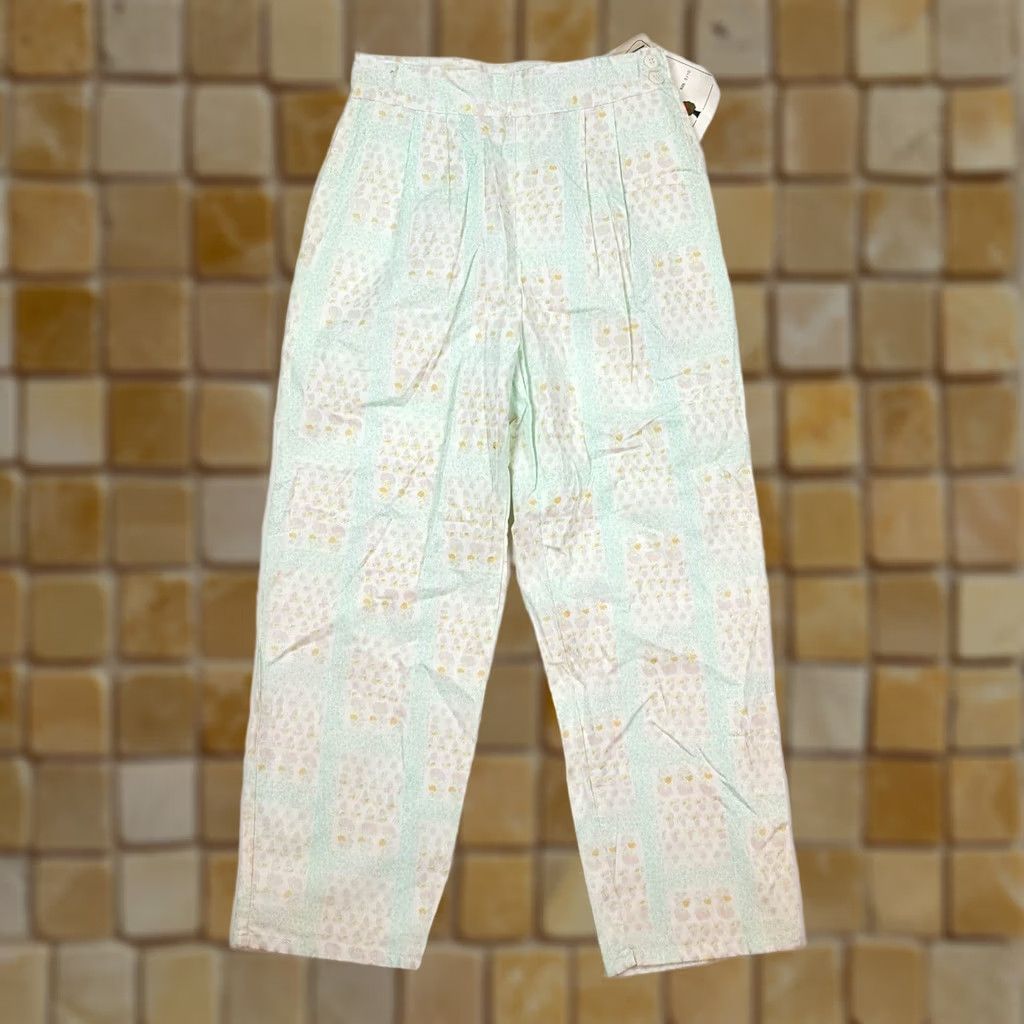 Vintage Vintage Organically Grown Women's Pants Lounge Paperbag Tapered Pleated 10 Green 26in Inseam 27in Waist 80s 90s Floral Retro Casual Pants Size 32" / US 10 / IT 46 - 1 Thumbnail