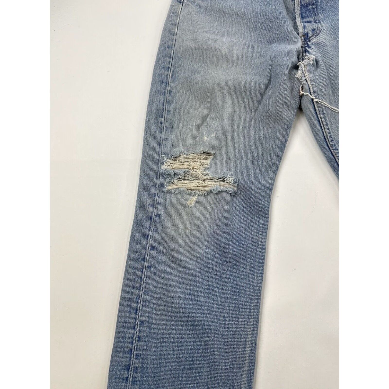 Levi's VINTAGE Levi’s 501 Jeans Mens 33x26 Distressed USA Blue Straight Classic 501 Model Men Jeans Size US 33 - 3 Thumbnail