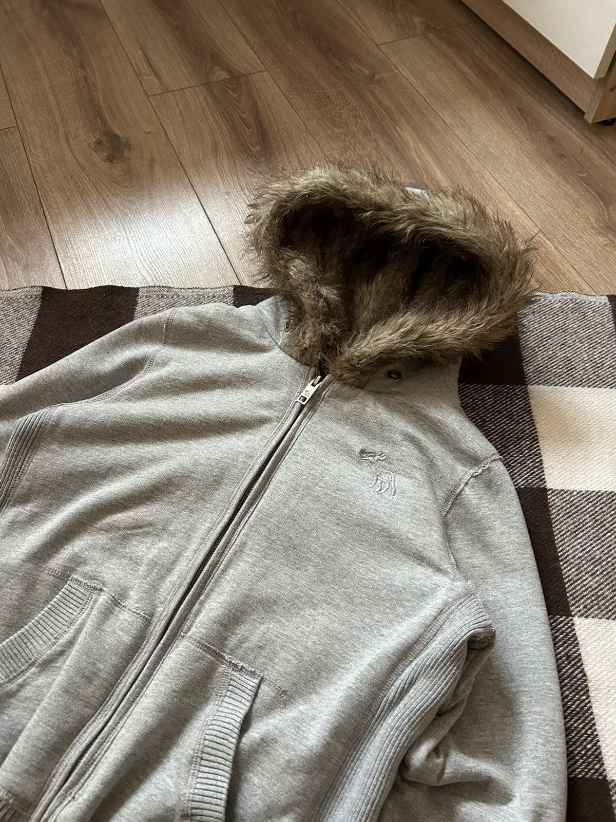 Abercrombie & Fitch Abercrombie & Fitch fur hoodies LGB If six was nine style Size L / US 10 / IT 46 - 4 Thumbnail