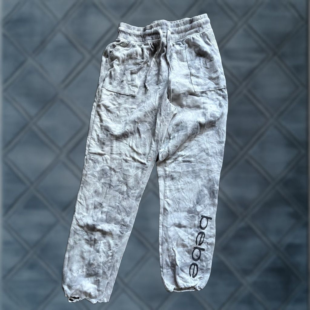 Bebe Bebe Sport Camouflage Women’s Joggers Size S Small Gray Pants Regular Activewear Casual Size 28" / US 6 / IT 42 - 1 Thumbnail
