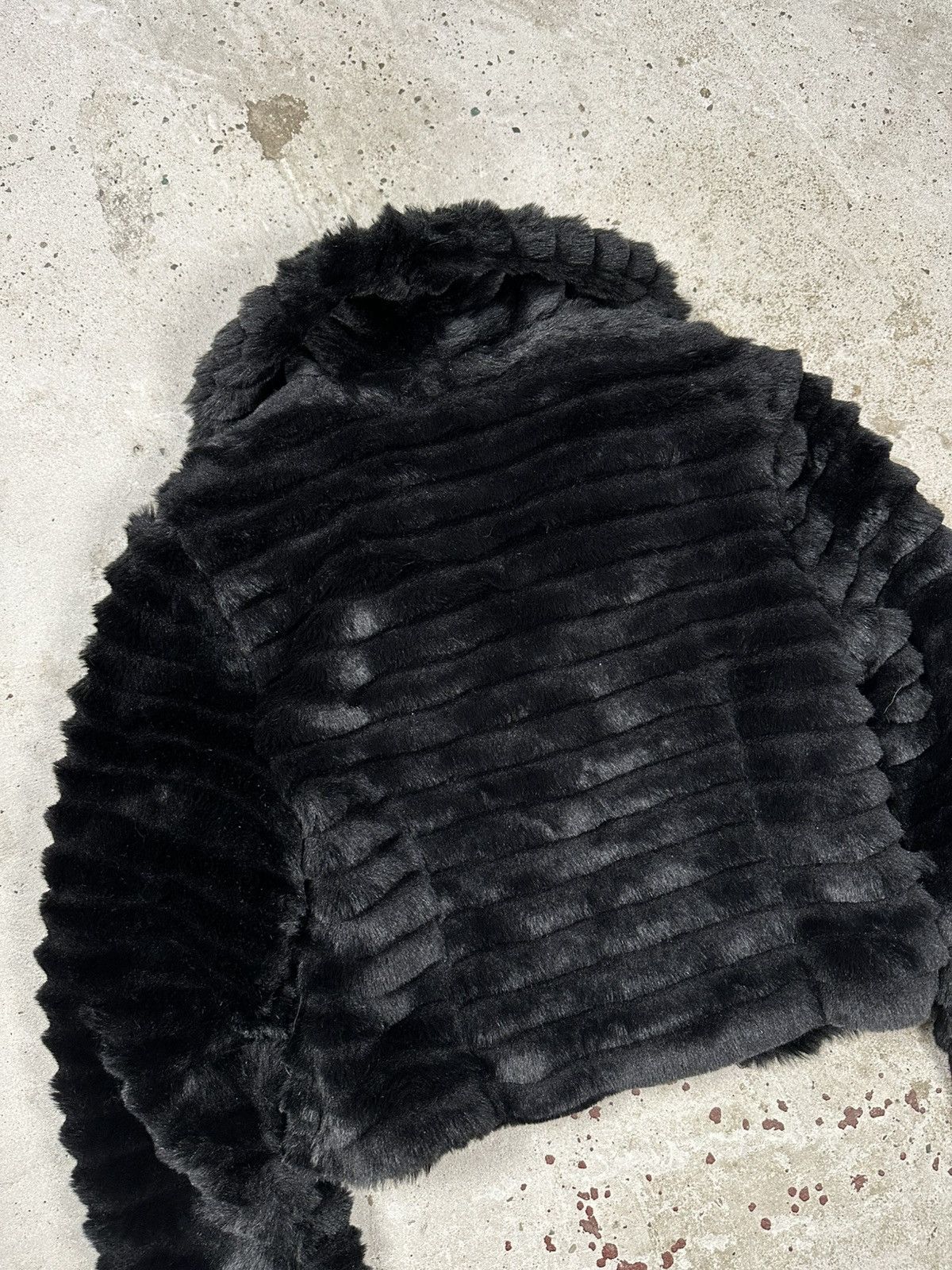 If Six Was Nine × Japanese Brand × Le Grande Bleu (L.G.B.) Vintage Y2K Faux Fur Black Jacket Japanese Style Size US XS / EU 42 / 0 - 12 Thumbnail