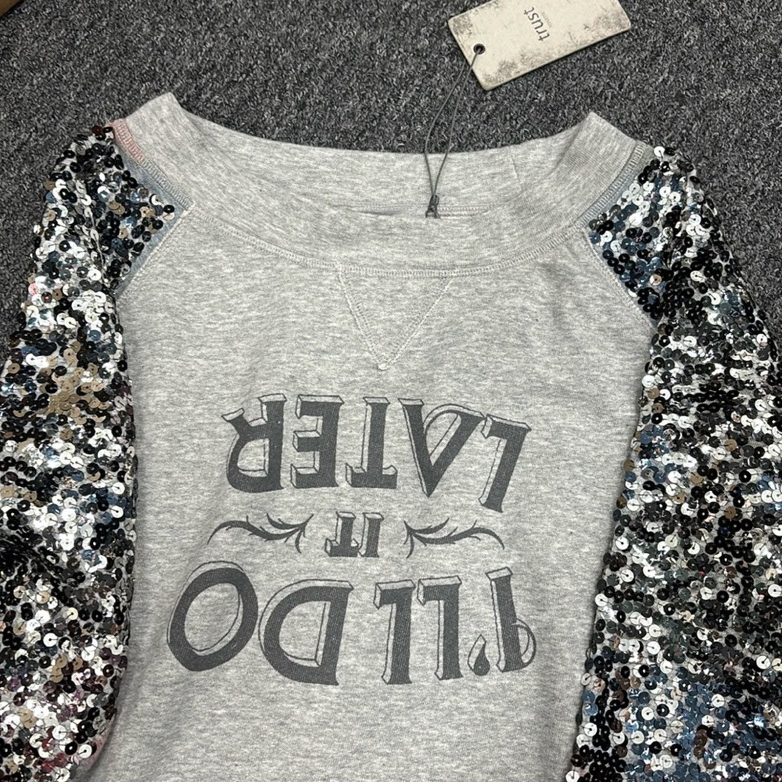 Other NWT Trust Gray Sequin Sleeve Women's Sweatshirt Size S Size S / US 4 / IT 40 - 1 Thumbnail