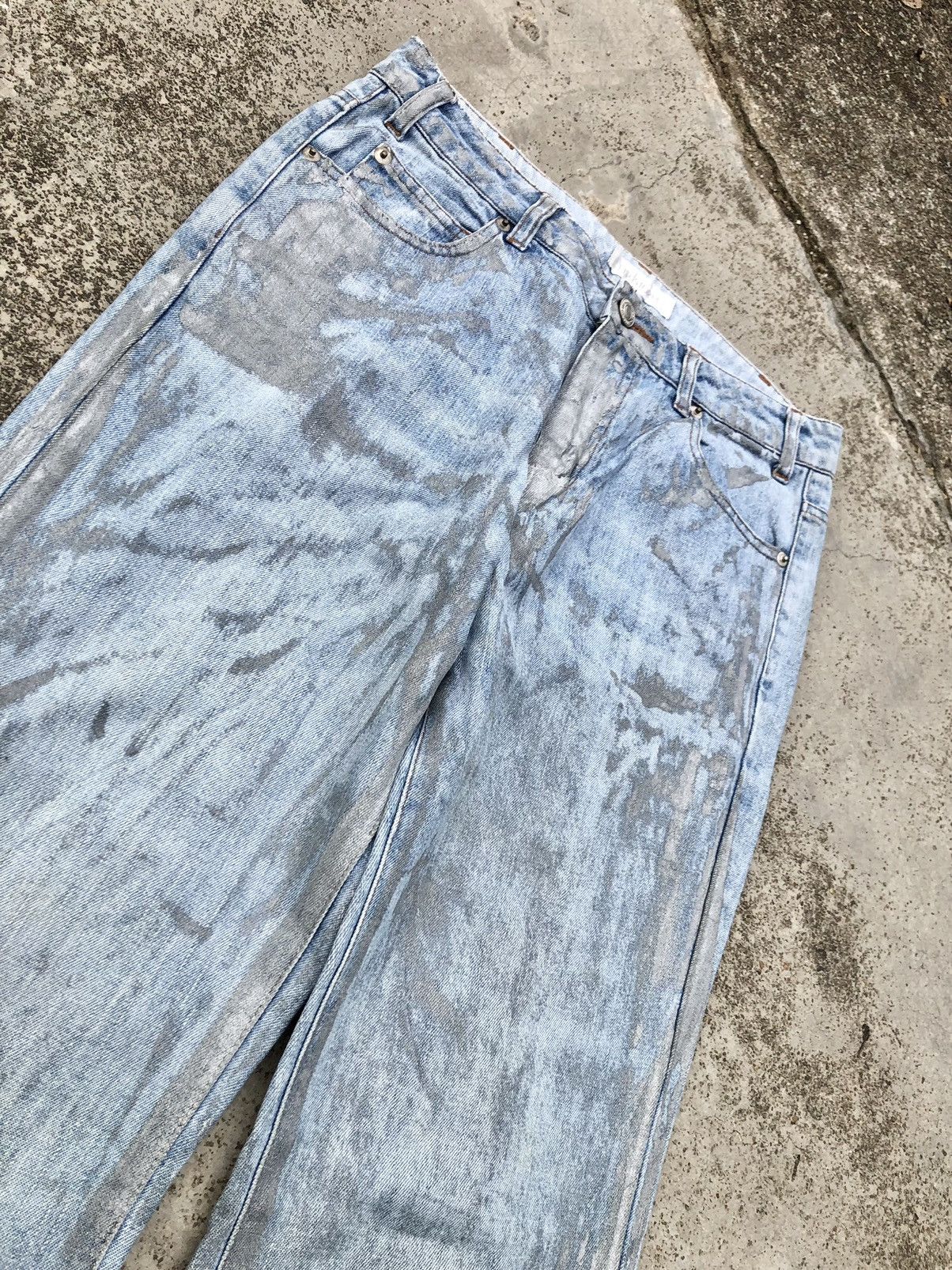 If Six Was Nine FLARED⚡️⚡️PAINTED SILVER JEANS BY LINDSTORM Size 27" / US 4 / IT 40 - 4 Thumbnail