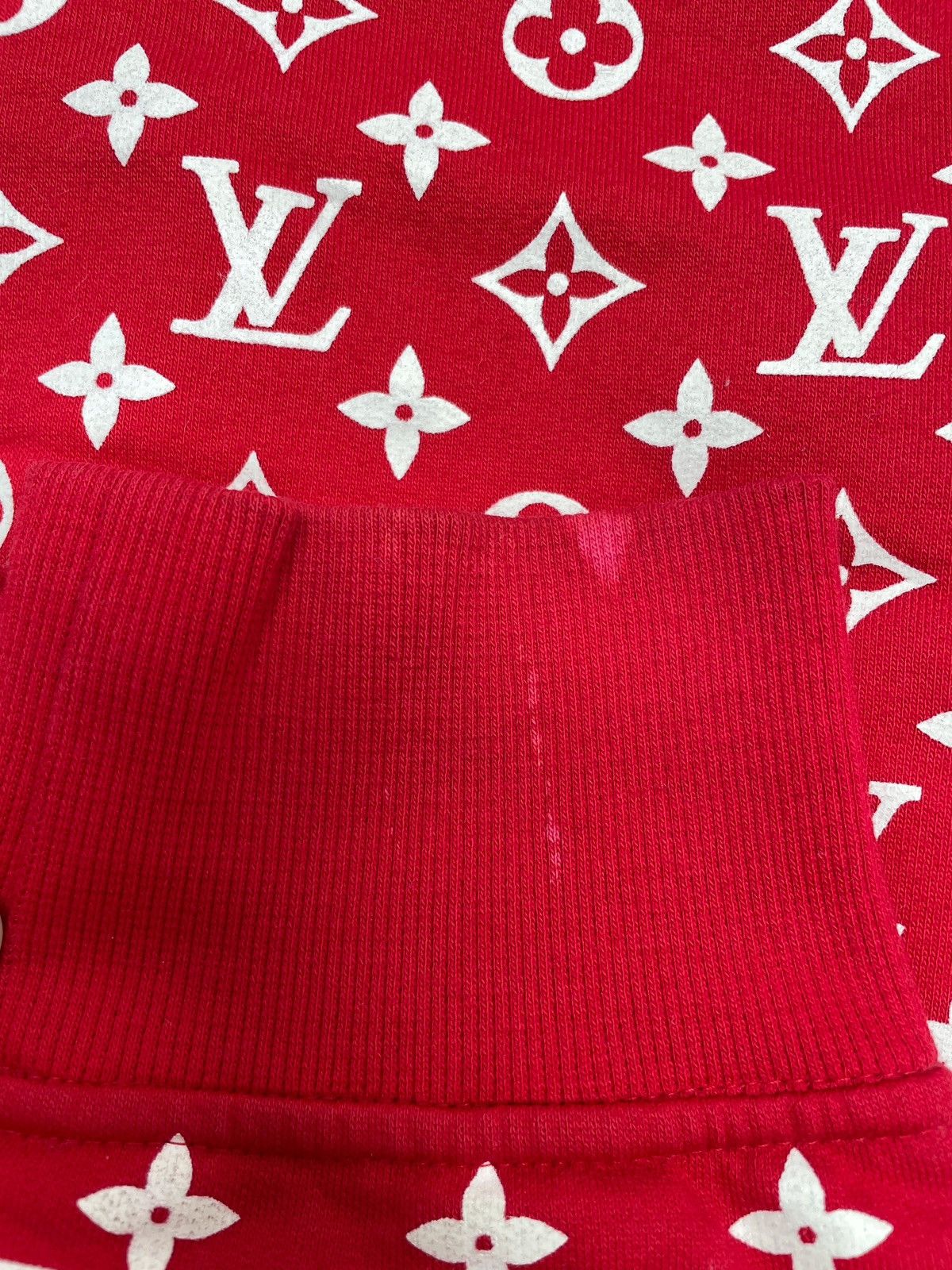 Louis Vuitton Louis Vuitton Co-branded Red Full Print Hoodie -DMC Size US XL / EU 56 / 4 - 8 Thumbnail