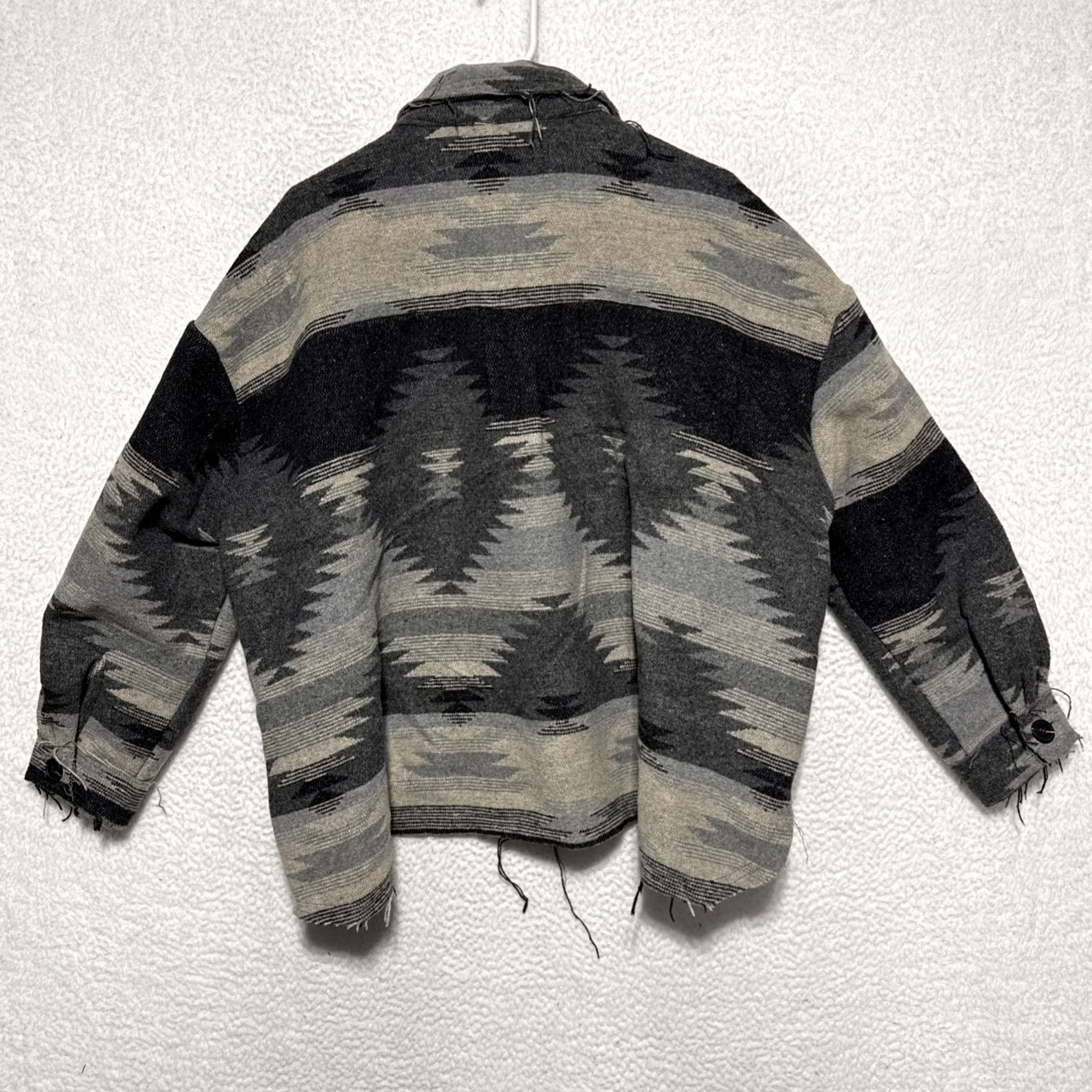 Vintage VEVERET Shacket Jacket Women 2XL Gray Southwestern Oversized Distress Hi Low Hem Cowboy Cowboy Southwestern Shacket Womens 2XL Gray VEVERET Size XXL / US 16-18 / IT 52-54 - 3 Thumbnail