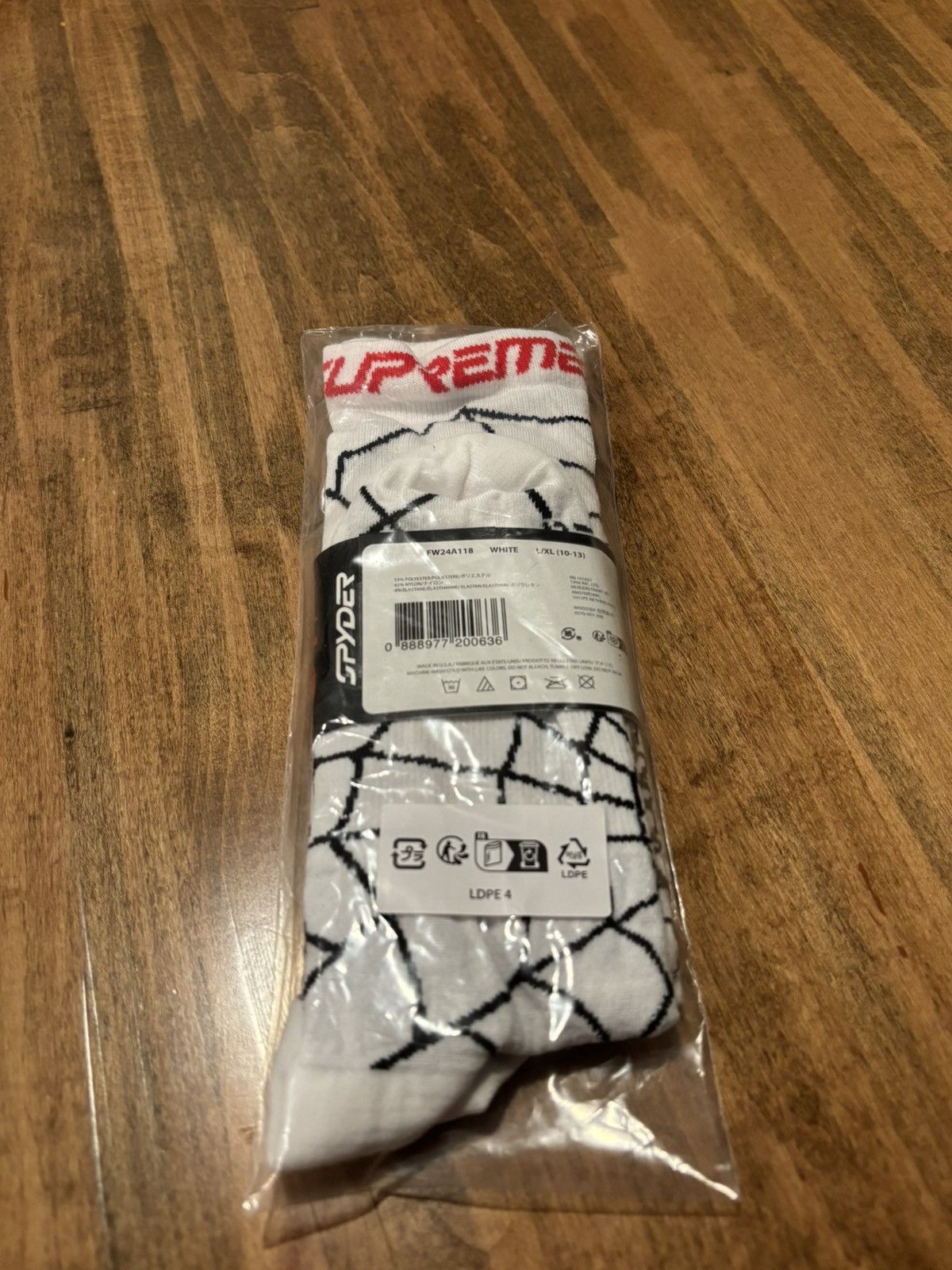 Spyder × Supreme Supreme x Spyder socks Size ONE SIZE - 4 Thumbnail
