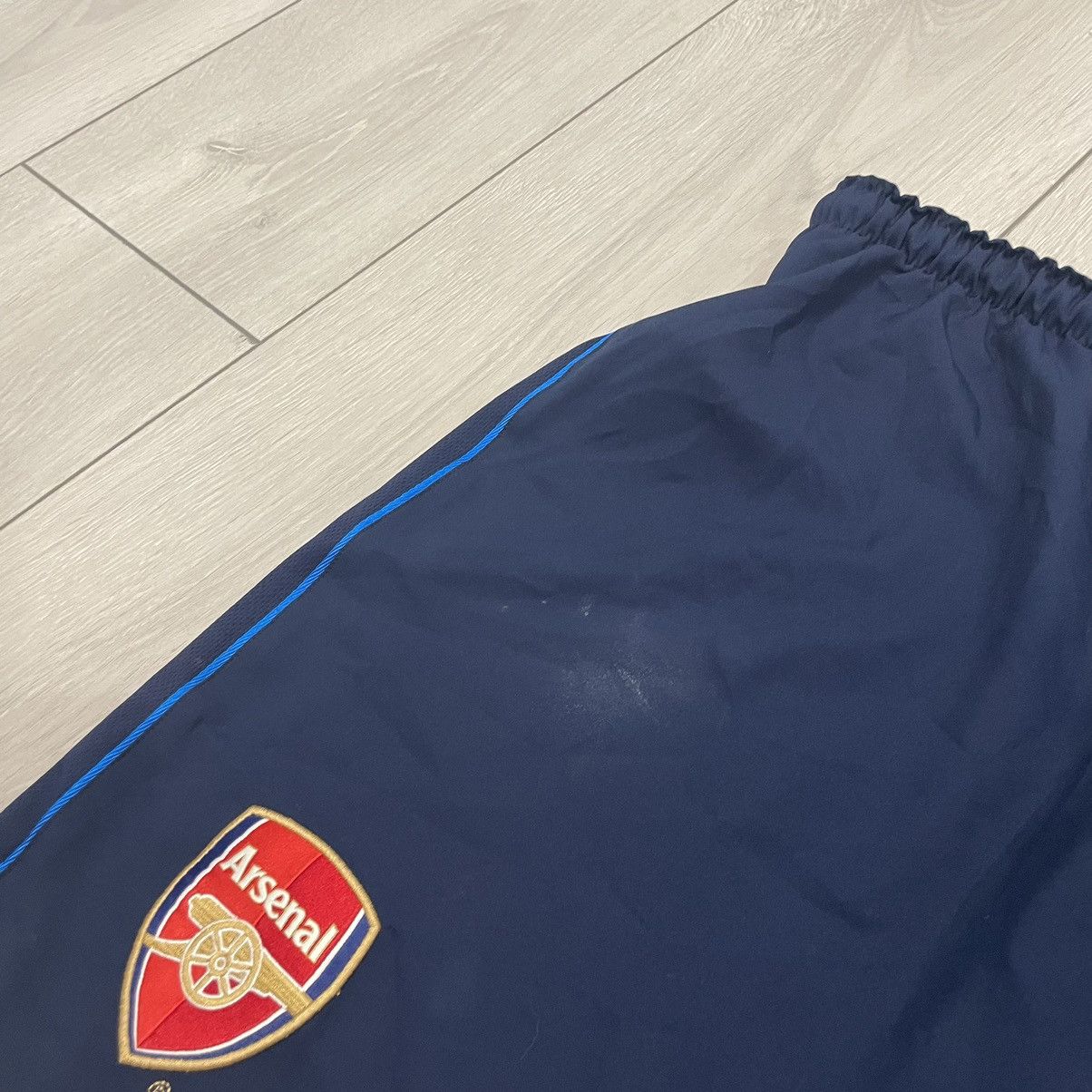 Nike × Vintage Nike Arsenal shorts jersey tee football navy Size US 34 / EU 50 - 2 Thumbnail
