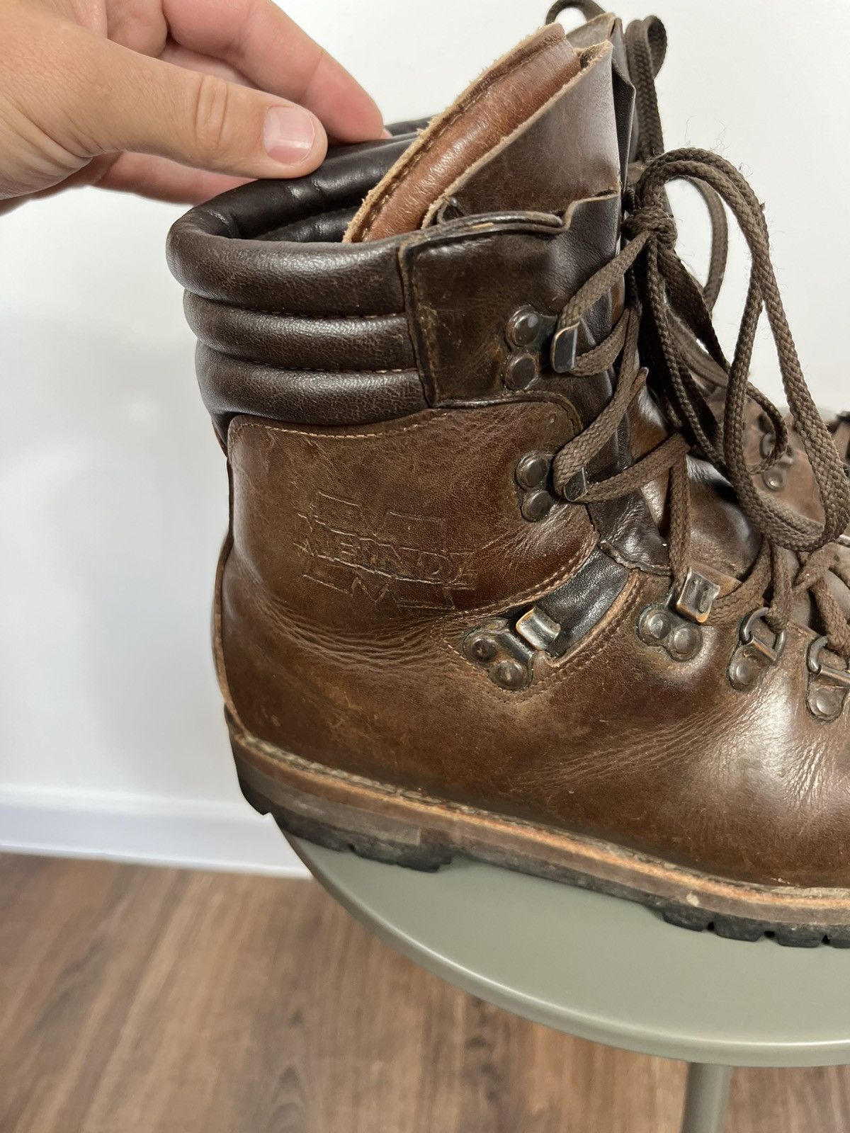 Other Meindl Men’s Leather Hiking Boots 9 Heavy Duty Vibram Sole Size US 9 / EU 42 - 20 Thumbnail