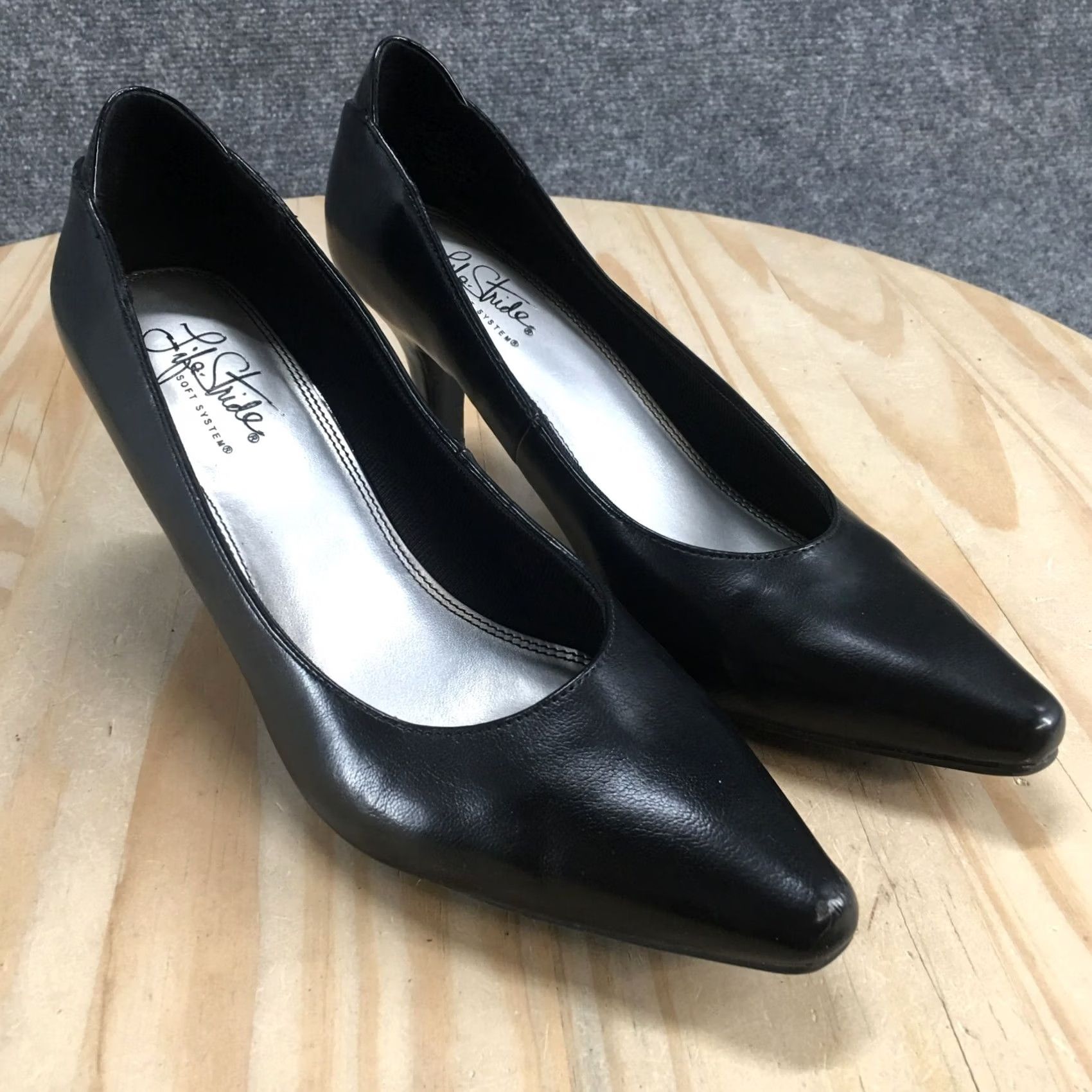 Vintage LifeStride Heels Womens 8.5M Klarissa Pump Black Leather Pointed Toe Casual Pump Mens? Nope Size US 9 / IT 39 - 3 Thumbnail