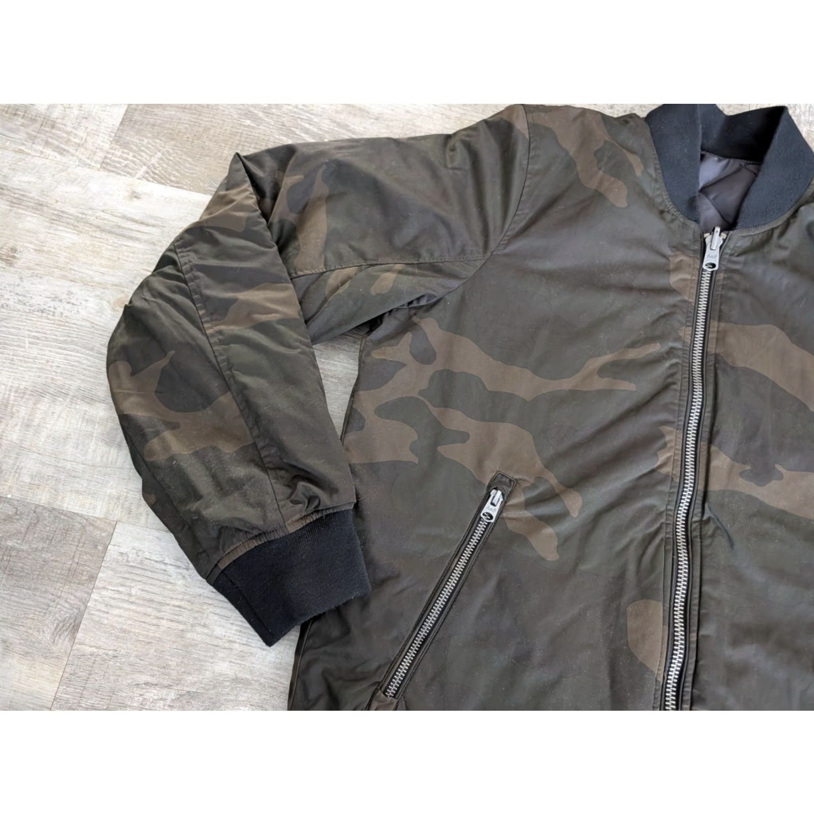 Abercrombie & Fitch Abercrombie & Fitch Baseball Bomber Camo Jacket Reversible Quilted Sz M Mens EUC Size US M / EU 48-50 / 2 - 5 Thumbnail