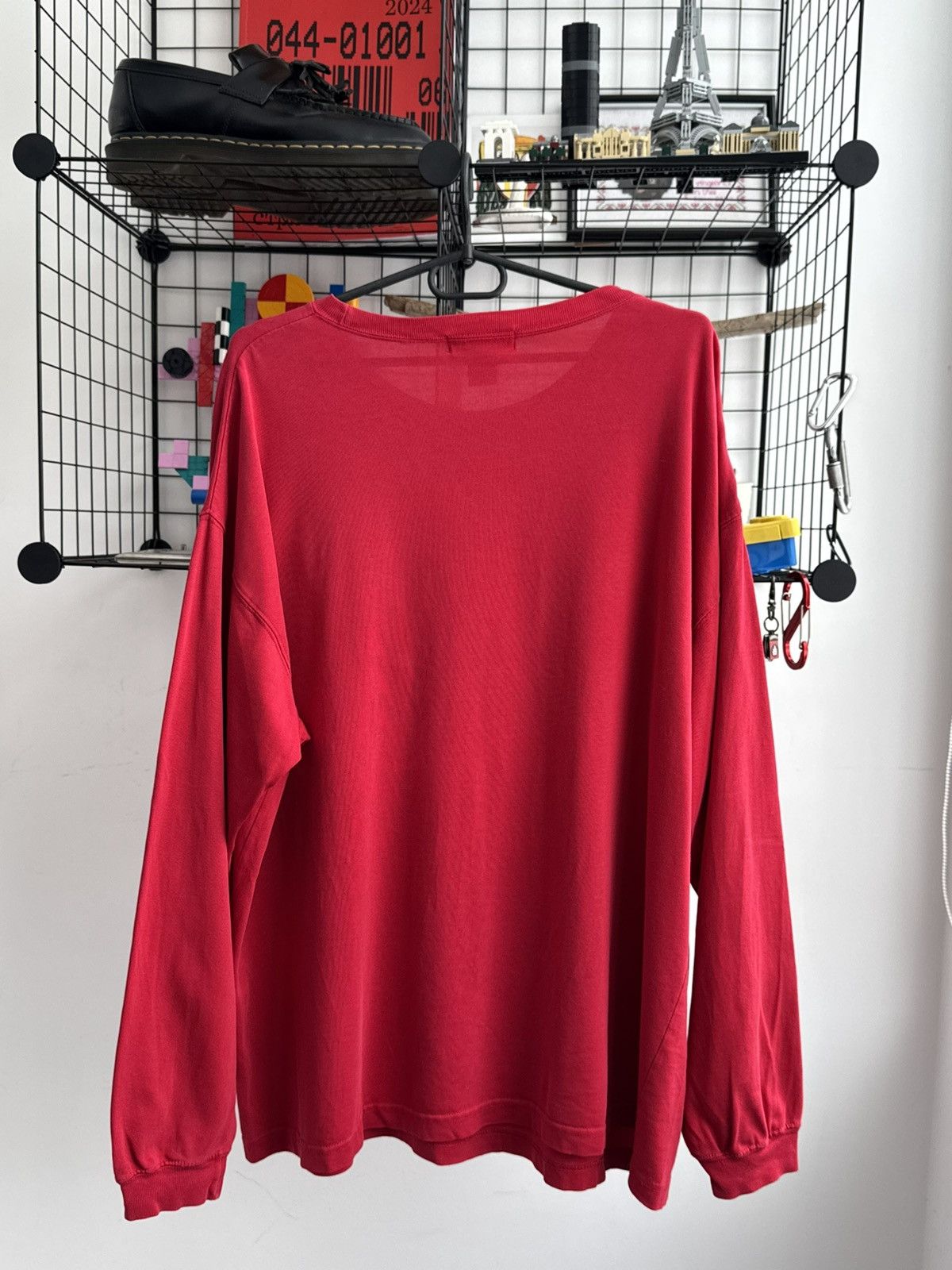 Warner Bros Vintage Warner Bros Red Long Sleeve Size US XL / EU 56 / 4 - 6 Thumbnail