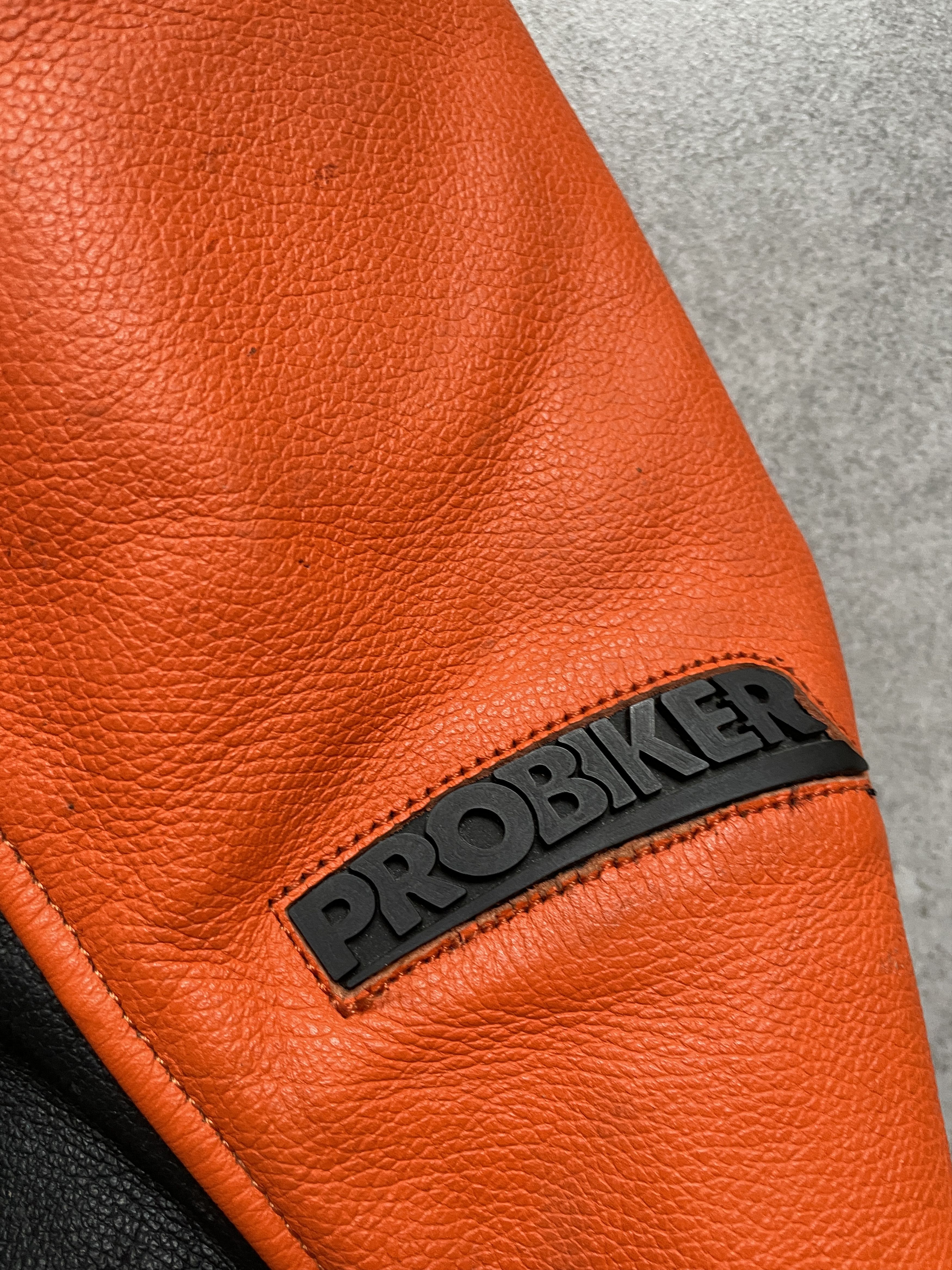 Vintage VINTAGE RACING BLACK ORANGE LEATHER CROPPED MOTOSPORT JACKET Size US M / EU 48-50 / 2 - 5 Thumbnail