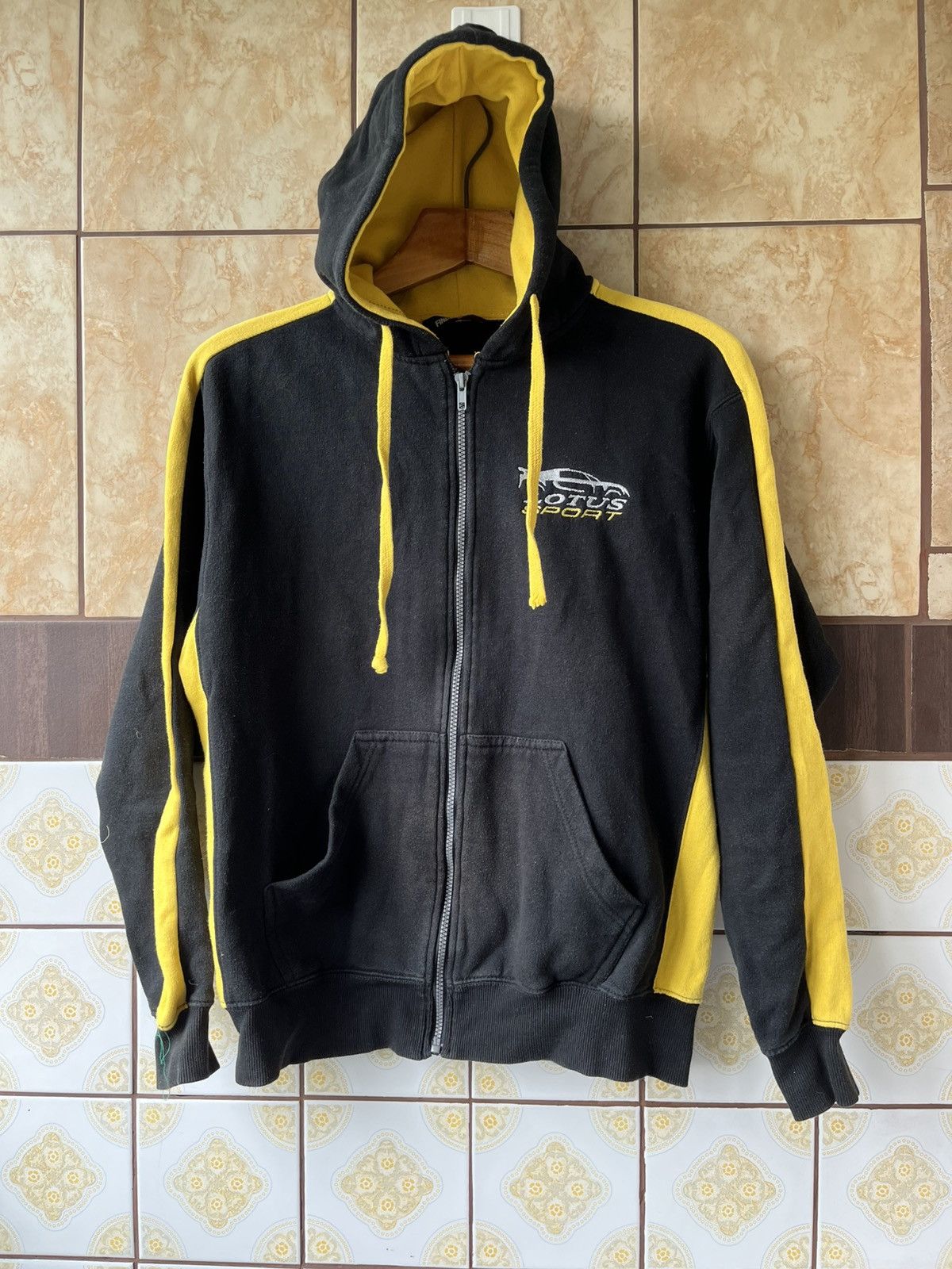 Formula 1 Vintage Lotus Sport Racing Formula Uno hoodie Size US M / EU 48-50 / 2 - 2 Thumbnail