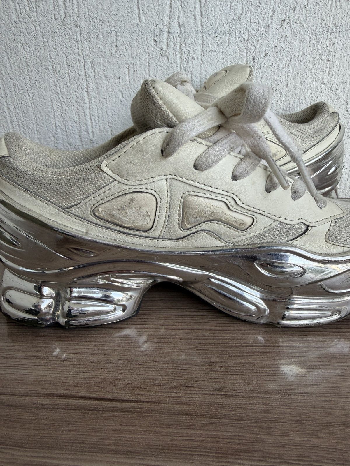 Raf Simons Mirrored silver Ozweego sneaker Size US 5 / IT 35 - 14 Thumbnail