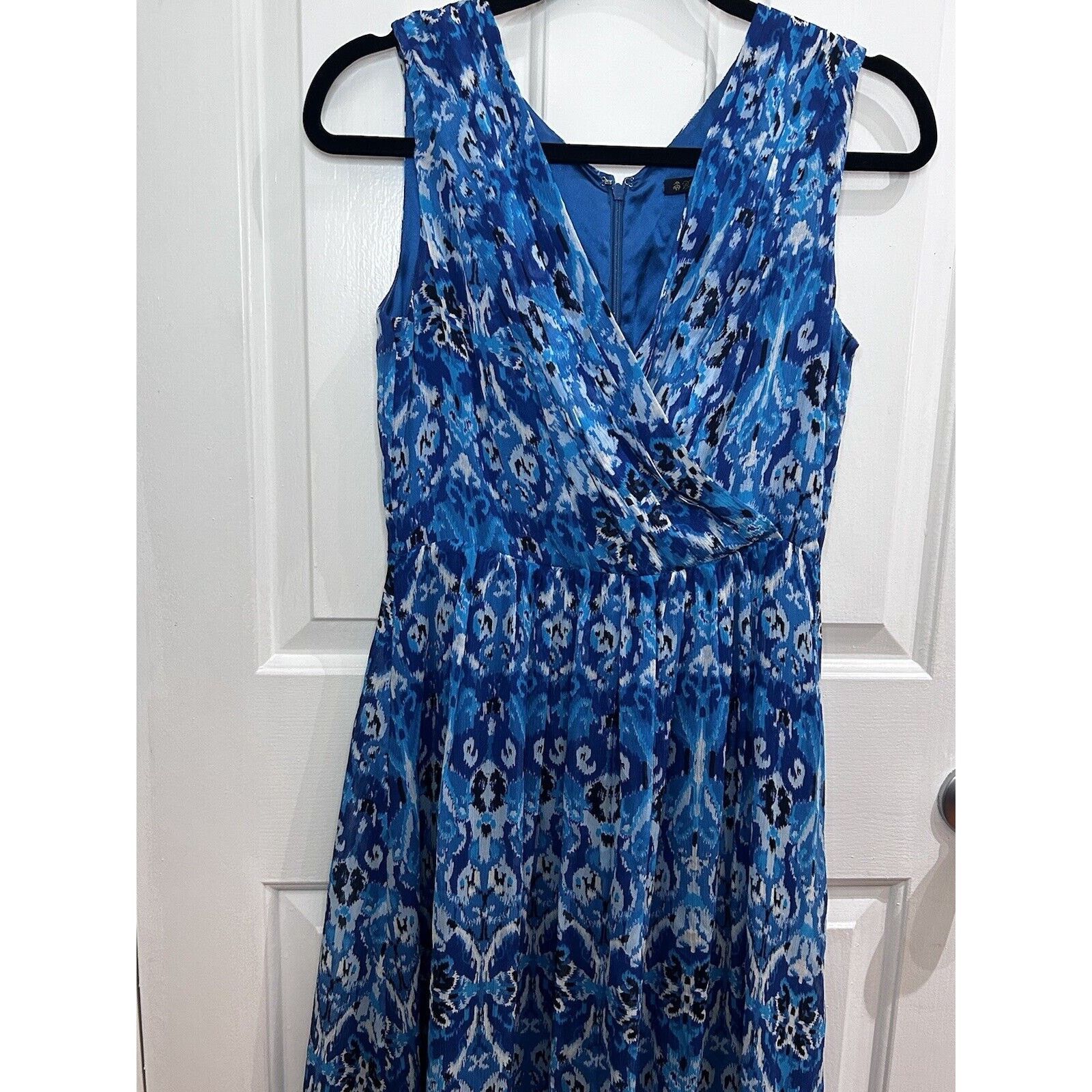 Brooks Brothers Brooks Brothers Sleevles Silk Dress Size 2 Blue,black,white Size XS / US 0-2 / IT 36-38 - 1 Thumbnail